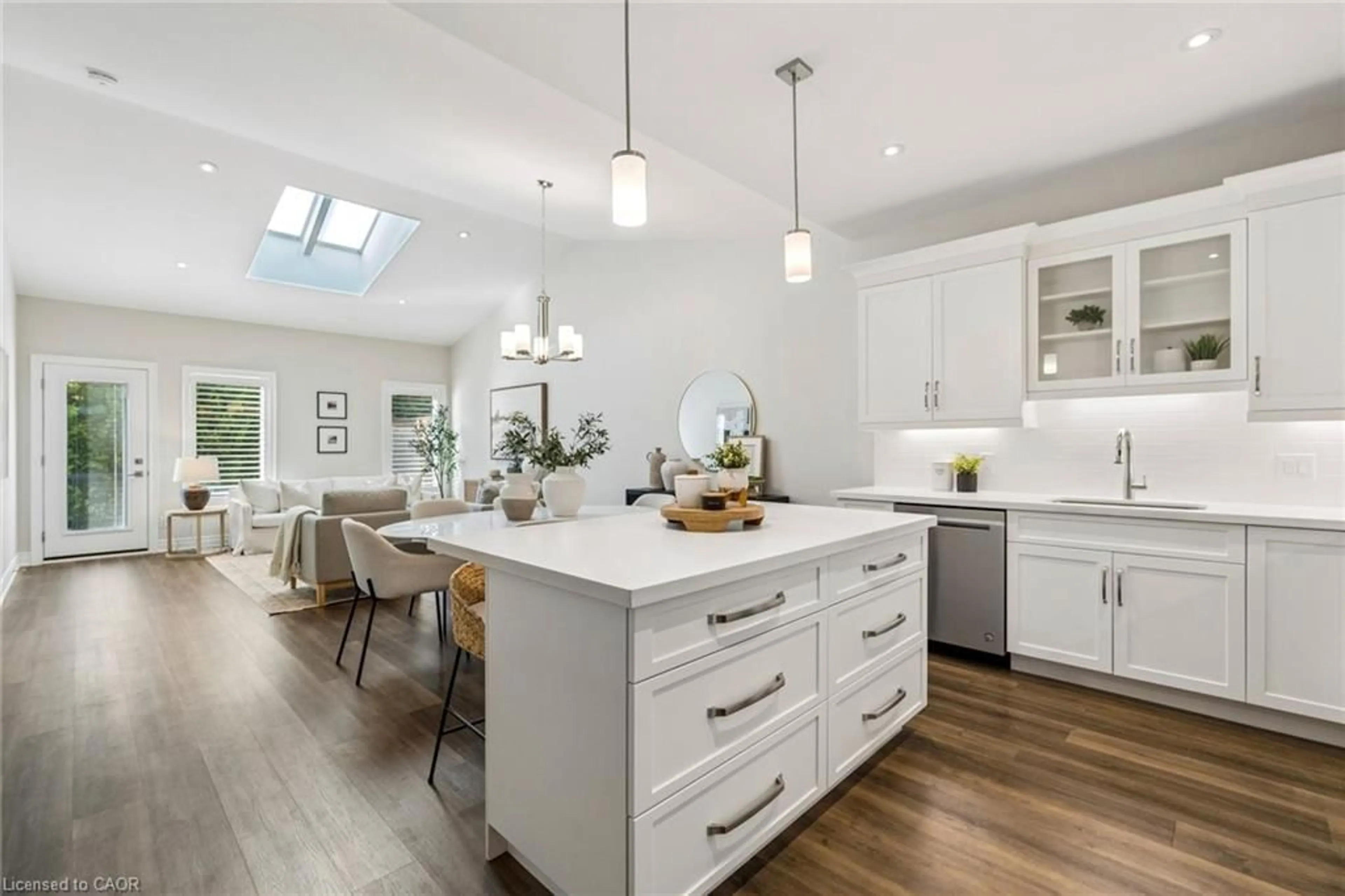Open concept kitchen, unknown for 525 Niagara St Pkg St, St. Catharines Ontario L2M 0C5