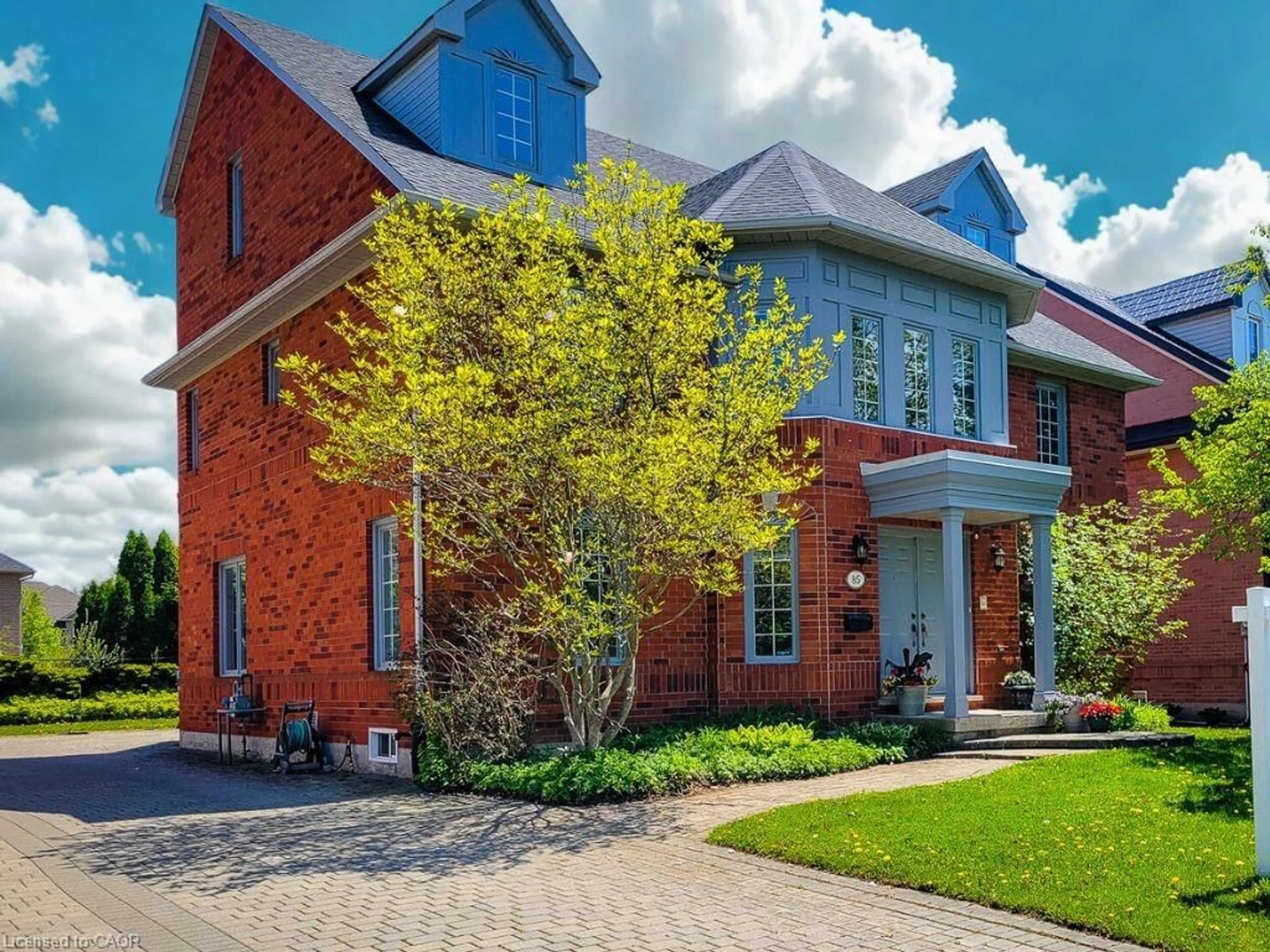 Home with brick exterior material, street for 85 Meadowlands Blvd, Ancaster Ontario L9K 1H8
