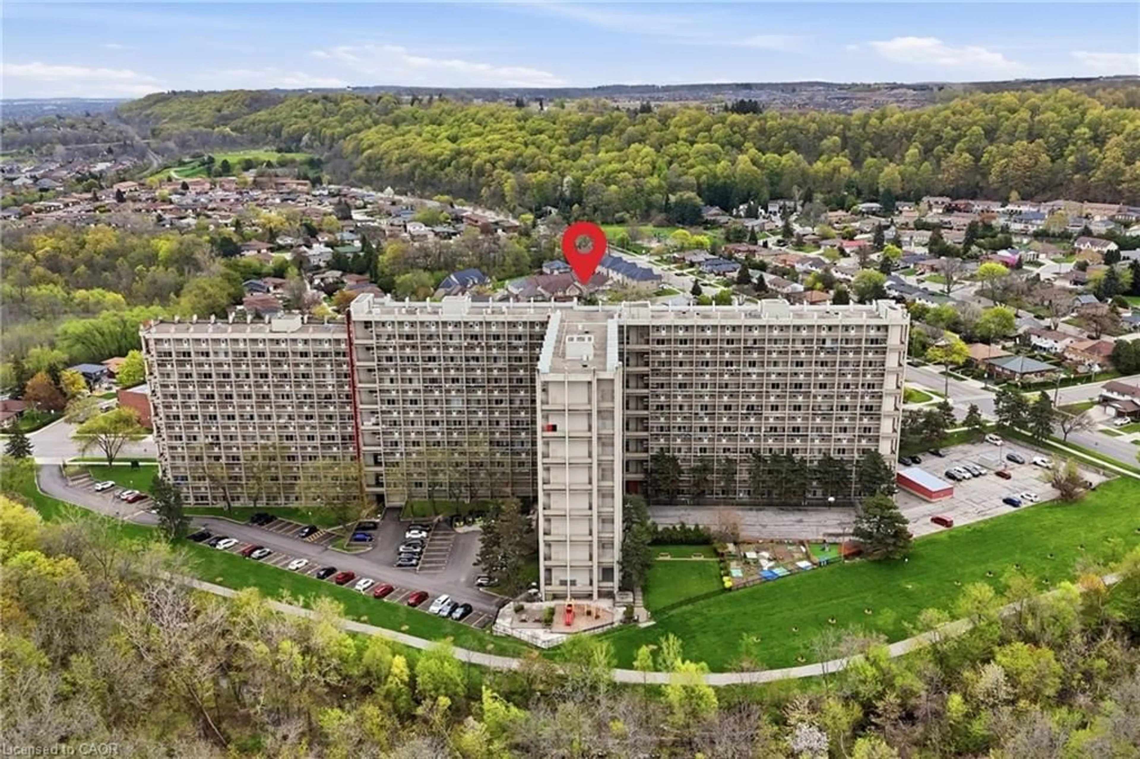 A pic from outside/outdoor area/front of a property/back of a property/a pic from drone, building for 350 Quigley Rd #824, Hamilton Ontario L8K 5N2