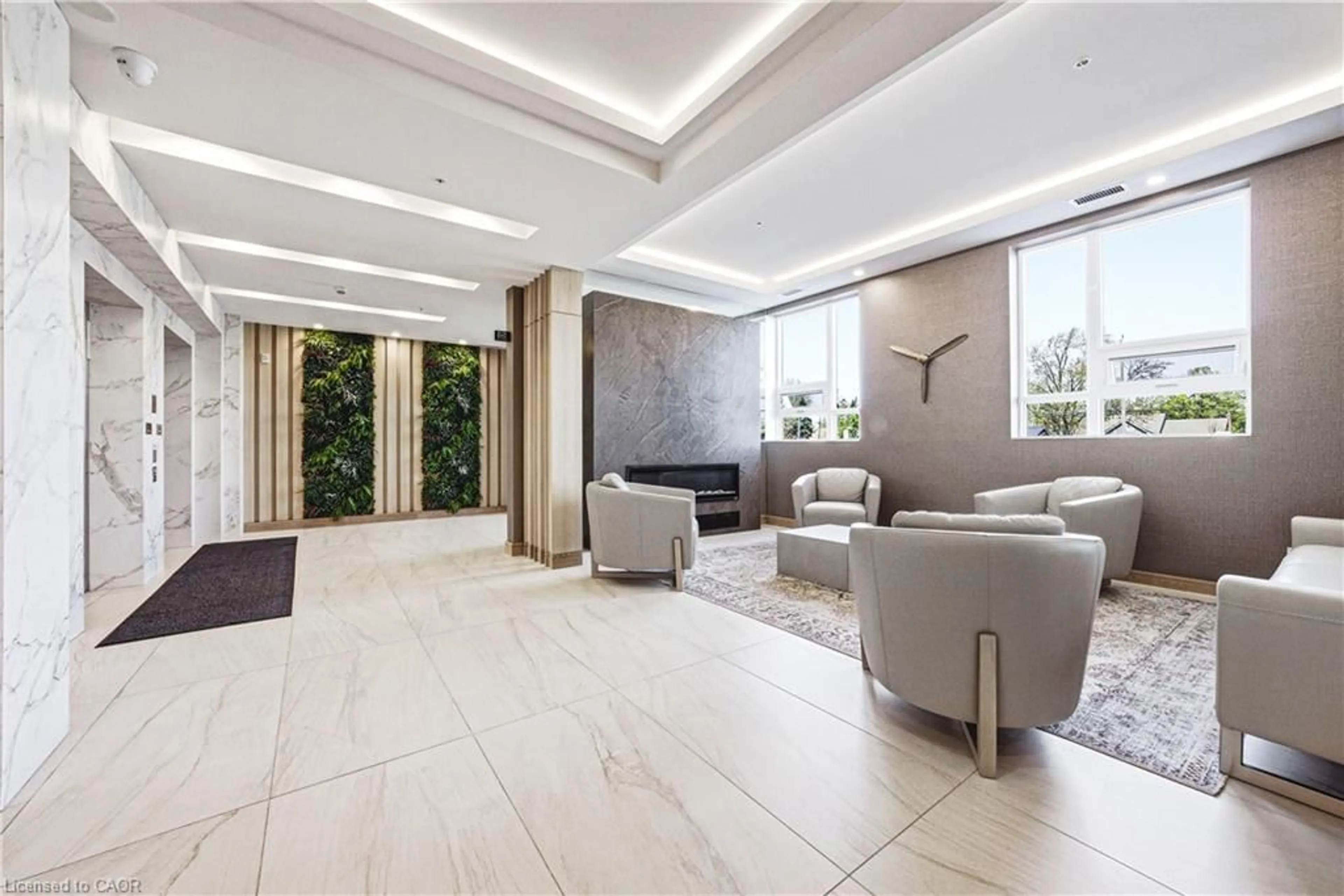 Lobby for 34 Norman St #111, Brantford Ontario N3R 2Y1