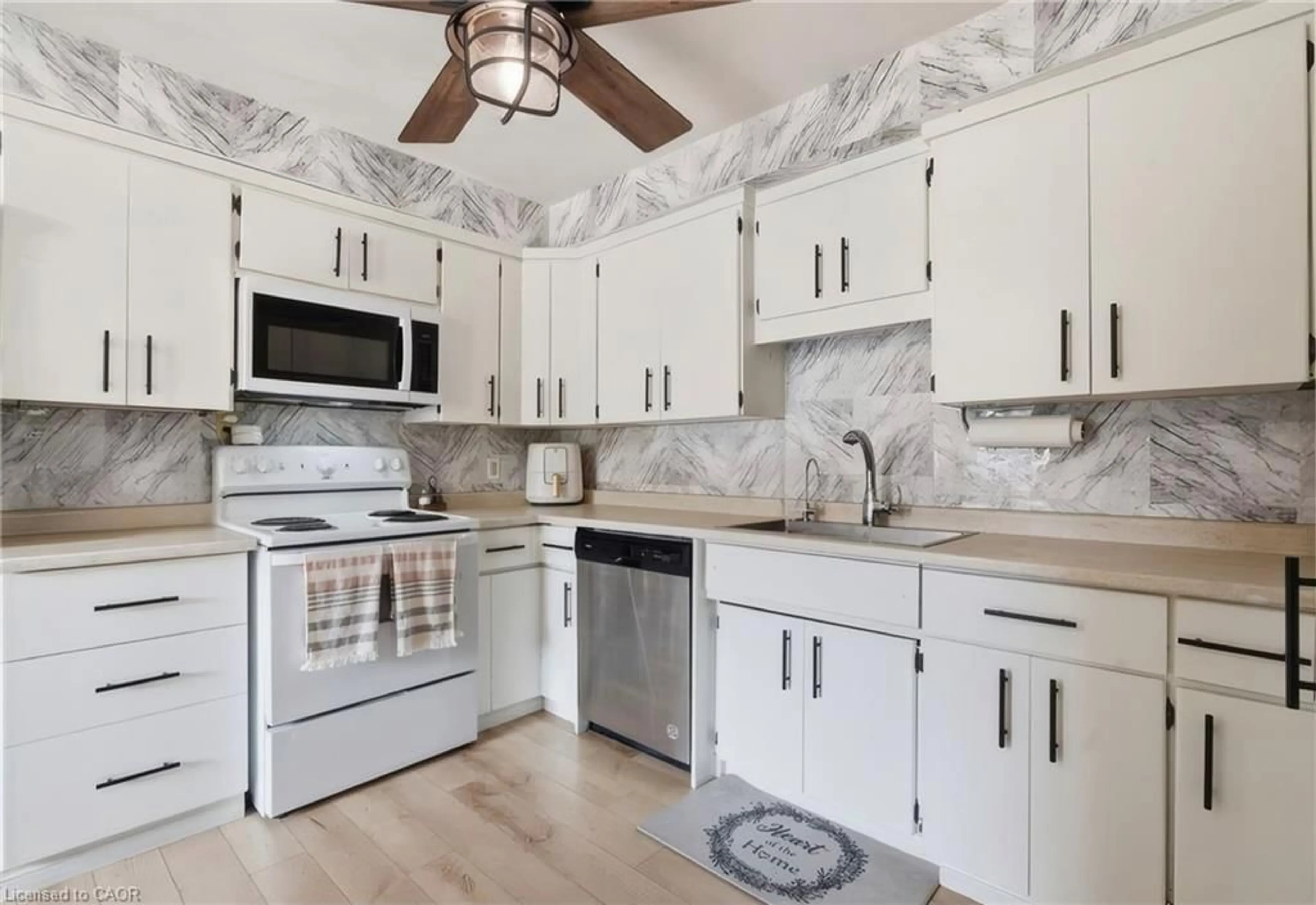 Open concept kitchen, unknown for 340 Jacob St, New Hamburg Ontario N3A 1B9