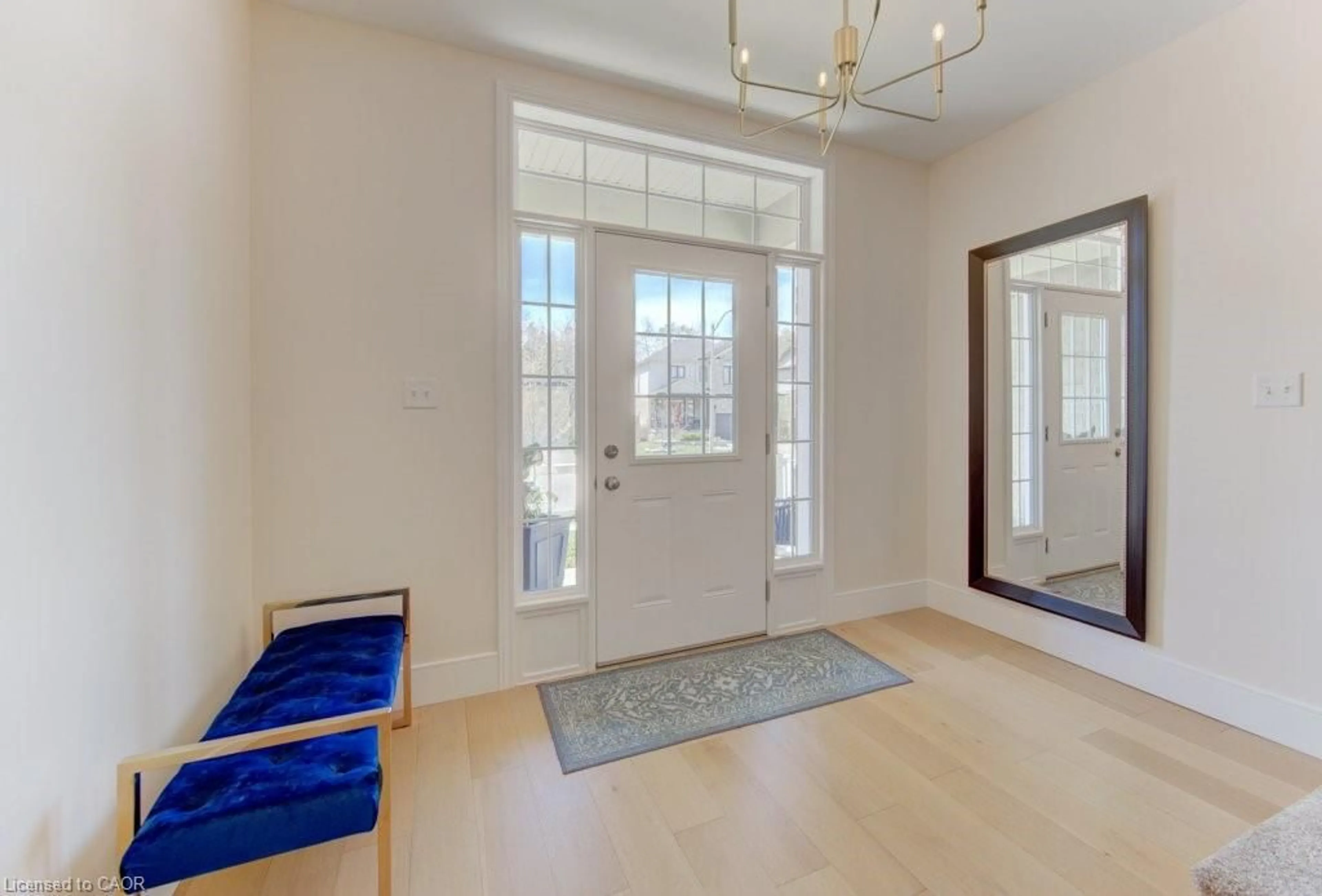 Indoor entryway for 67 Theodore Schuler Blvd, New Hamburg Ontario N3A 0B9
