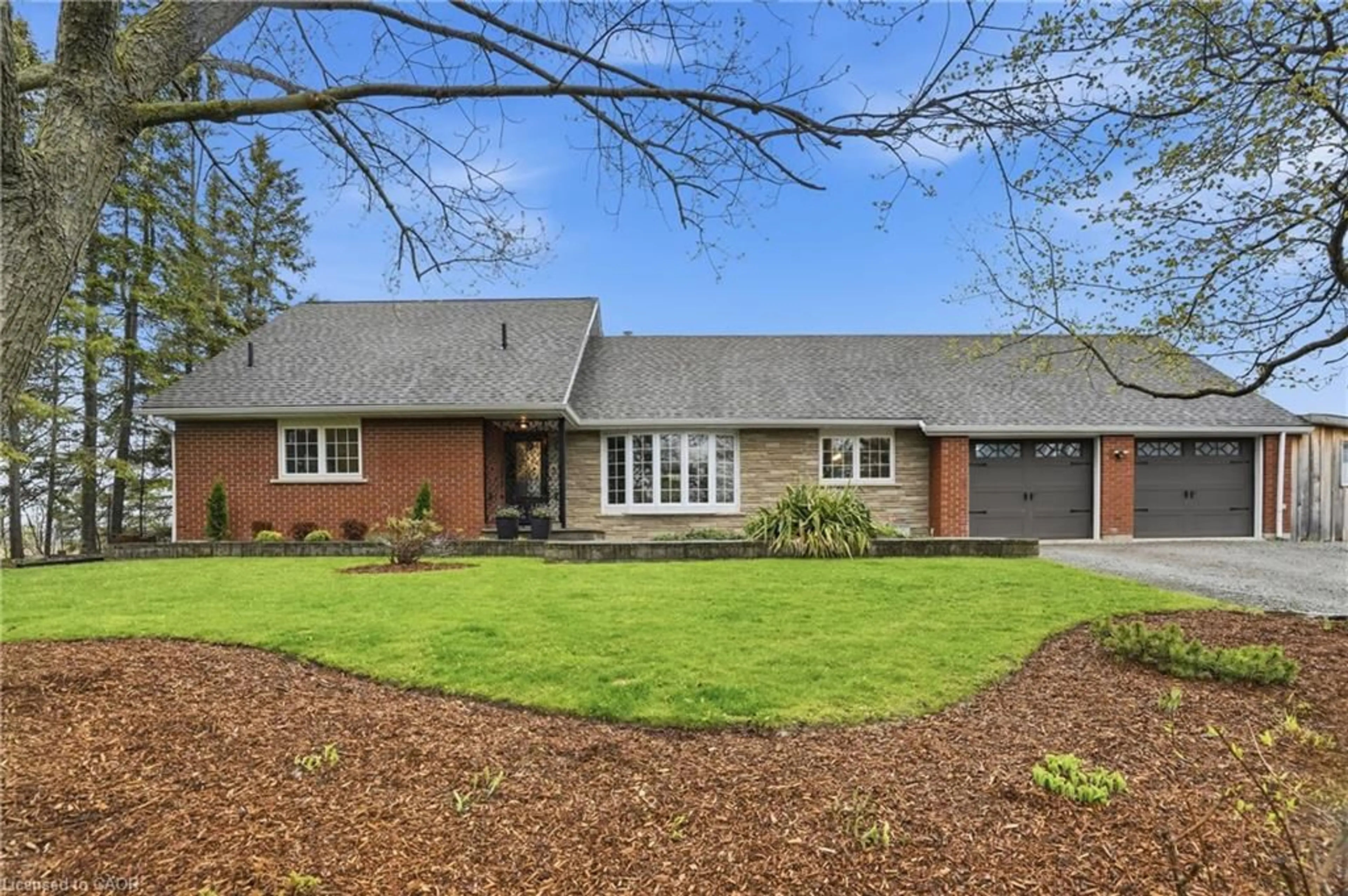 Home with brick exterior material, street for 800 Hall Rd, Glanbrook Ontario L0R 1C0