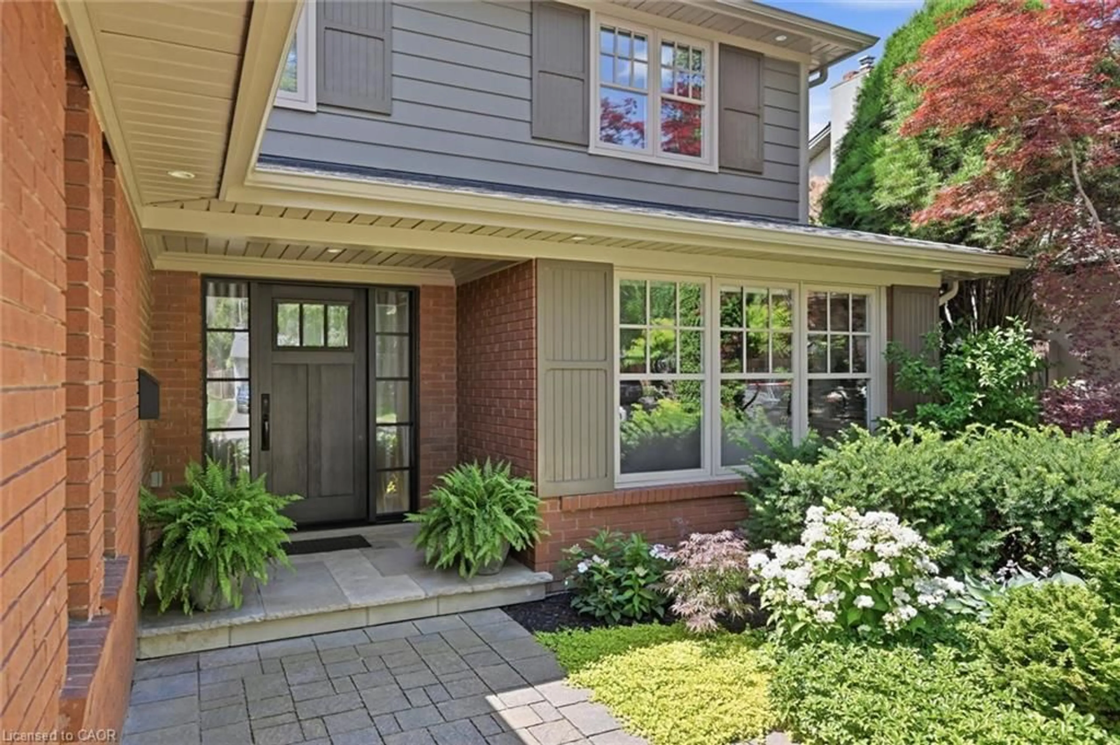 Home with brick exterior material, street for 313 Lakeview Ave, Burlington Ontario L7N 1Y9