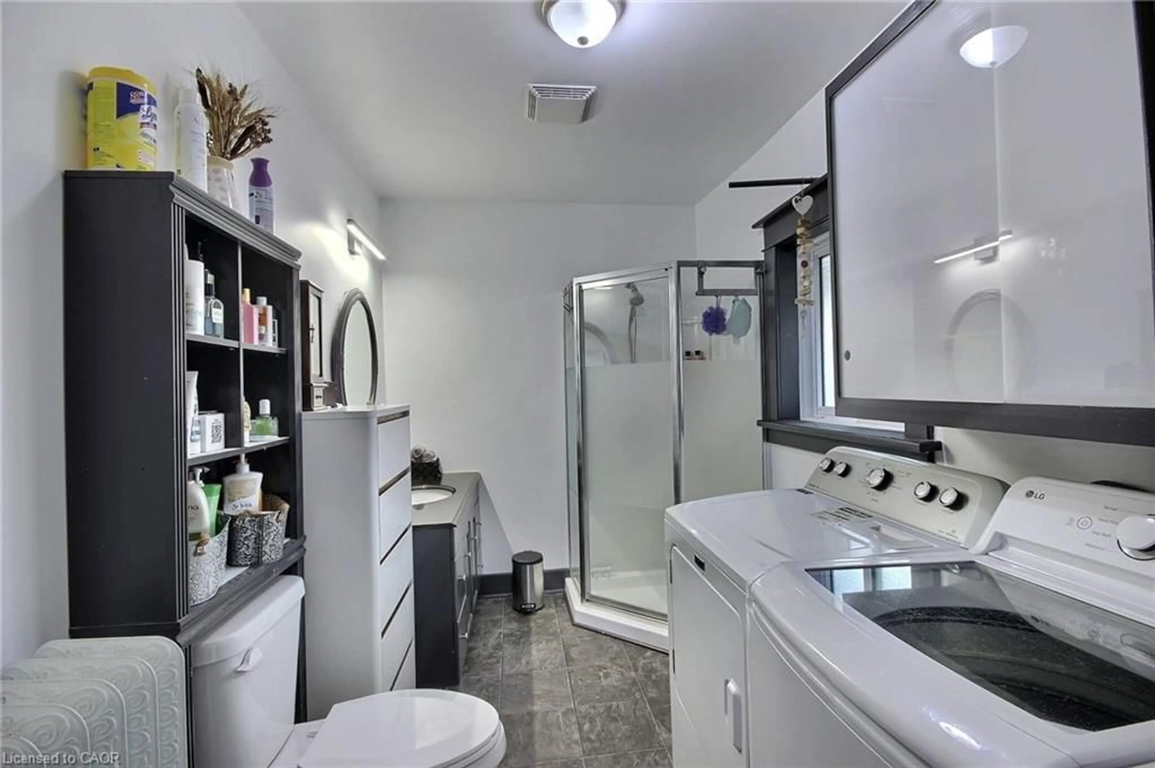 Standard bathroom, ceramic/tile floor for 506 Main St, Listowel Ontario N4W 2C6