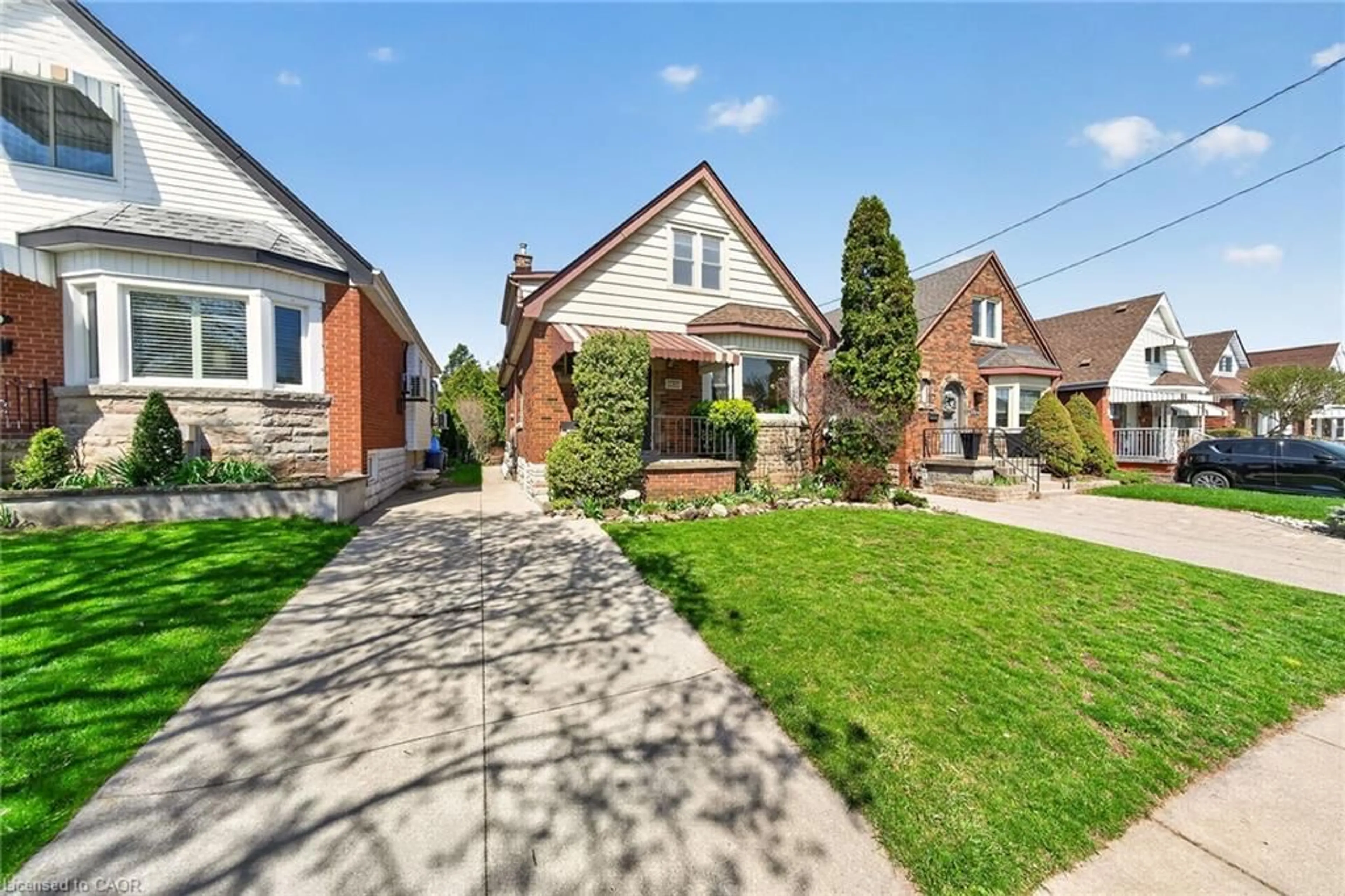 Home with brick exterior material, street for 188 Wexford Ave, Hamilton Ontario L8K 2P2