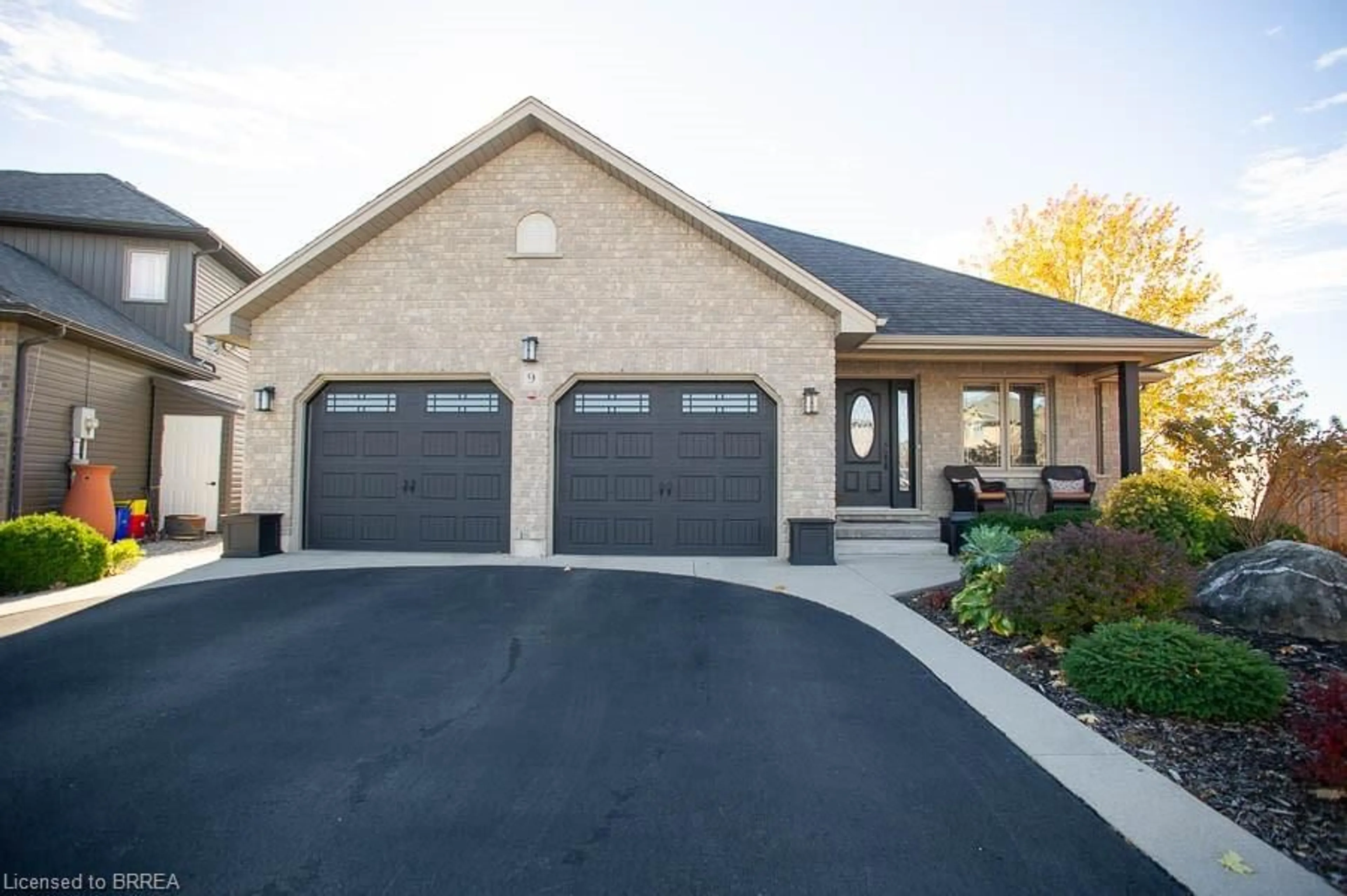 Home with brick exterior material, street for 9 Davey Crt, Jarvis Ontario N0A 1J0