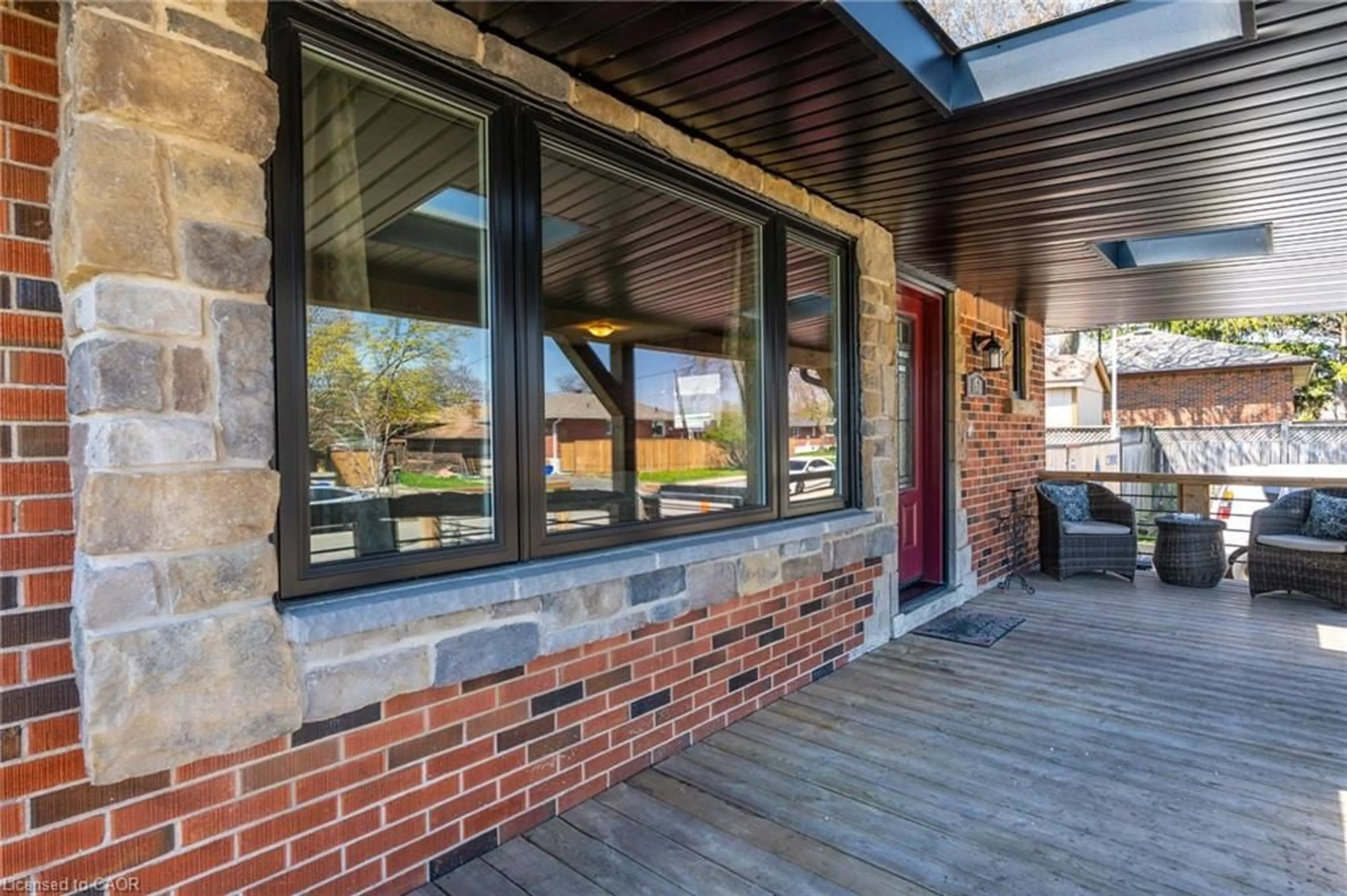 Home with brick exterior material, building for 151 Winchester Blvd, Hamilton Ontario L8T 2M9