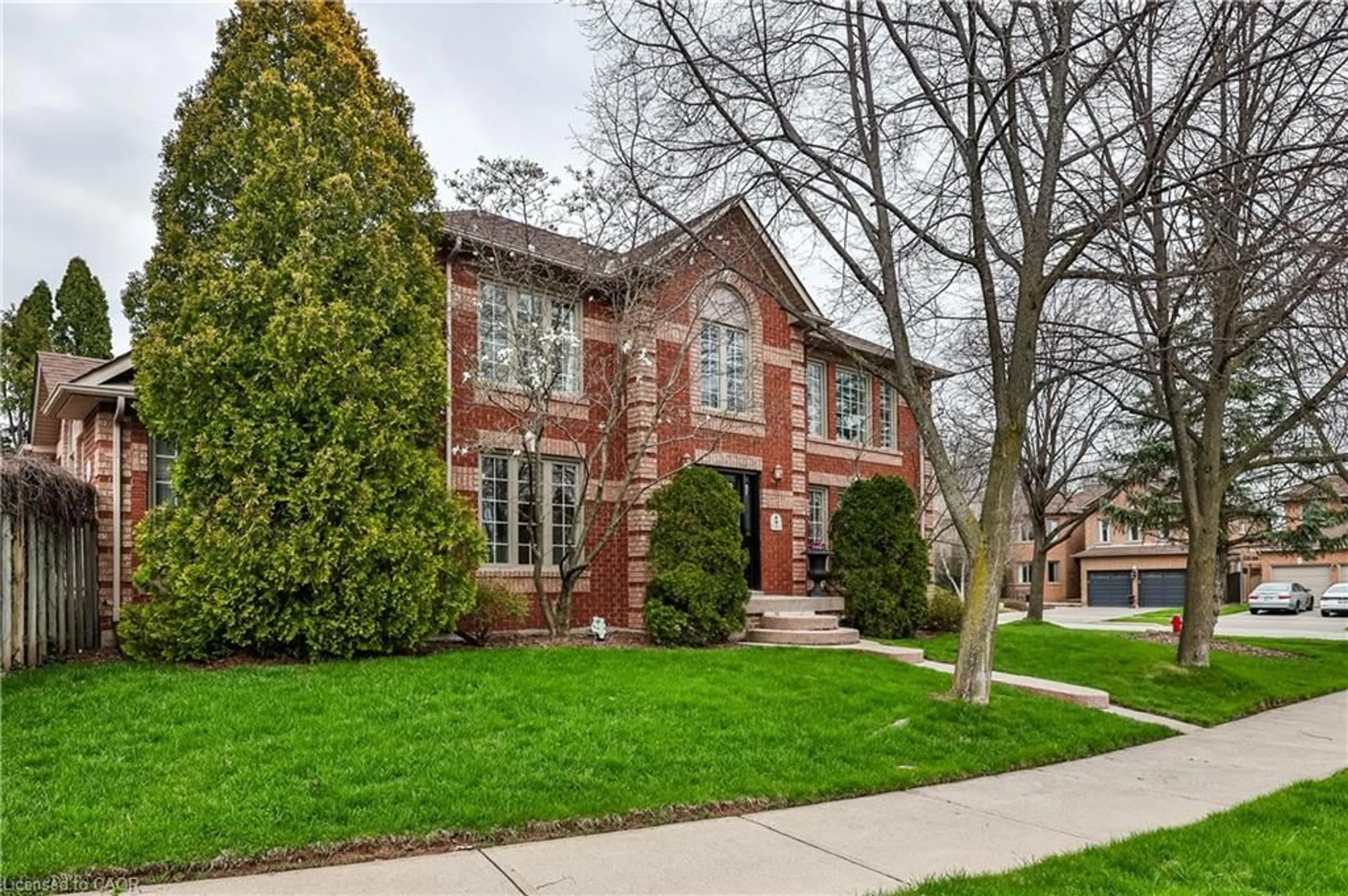 Home with brick exterior material, street for 2175 Grand Ravine Dr, Oakville Ontario L6H 6B2