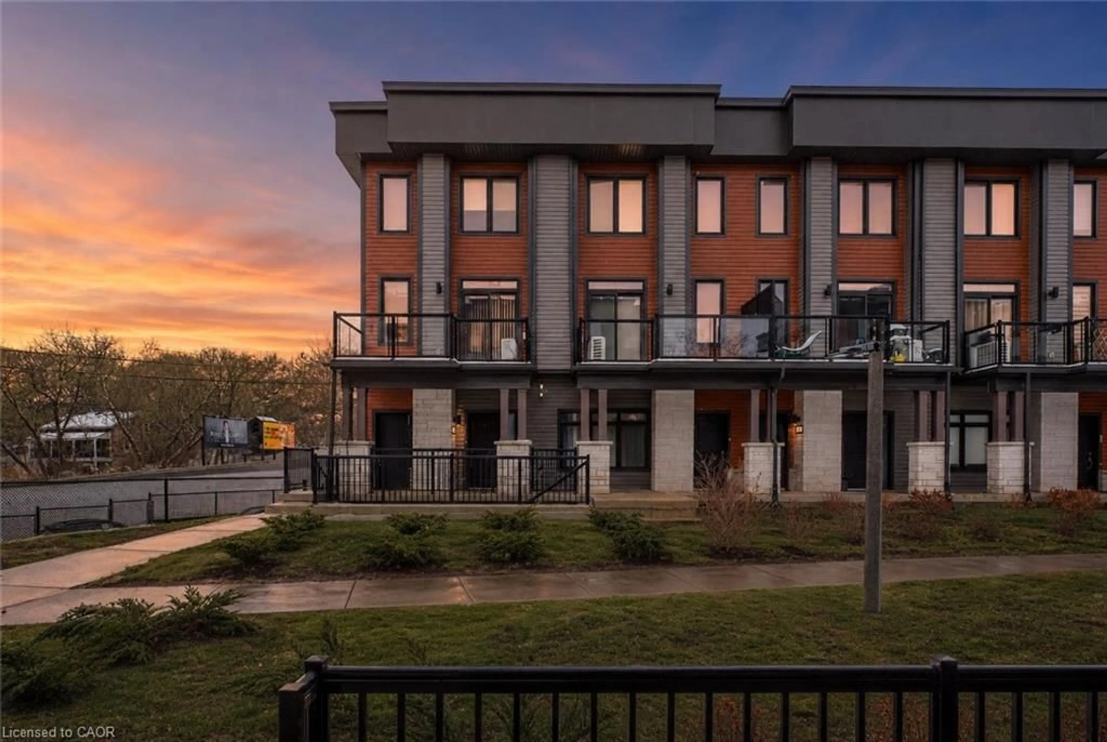 Home with brick exterior material, building for 2 Willow St #38, Paris Ontario N3L 0K7