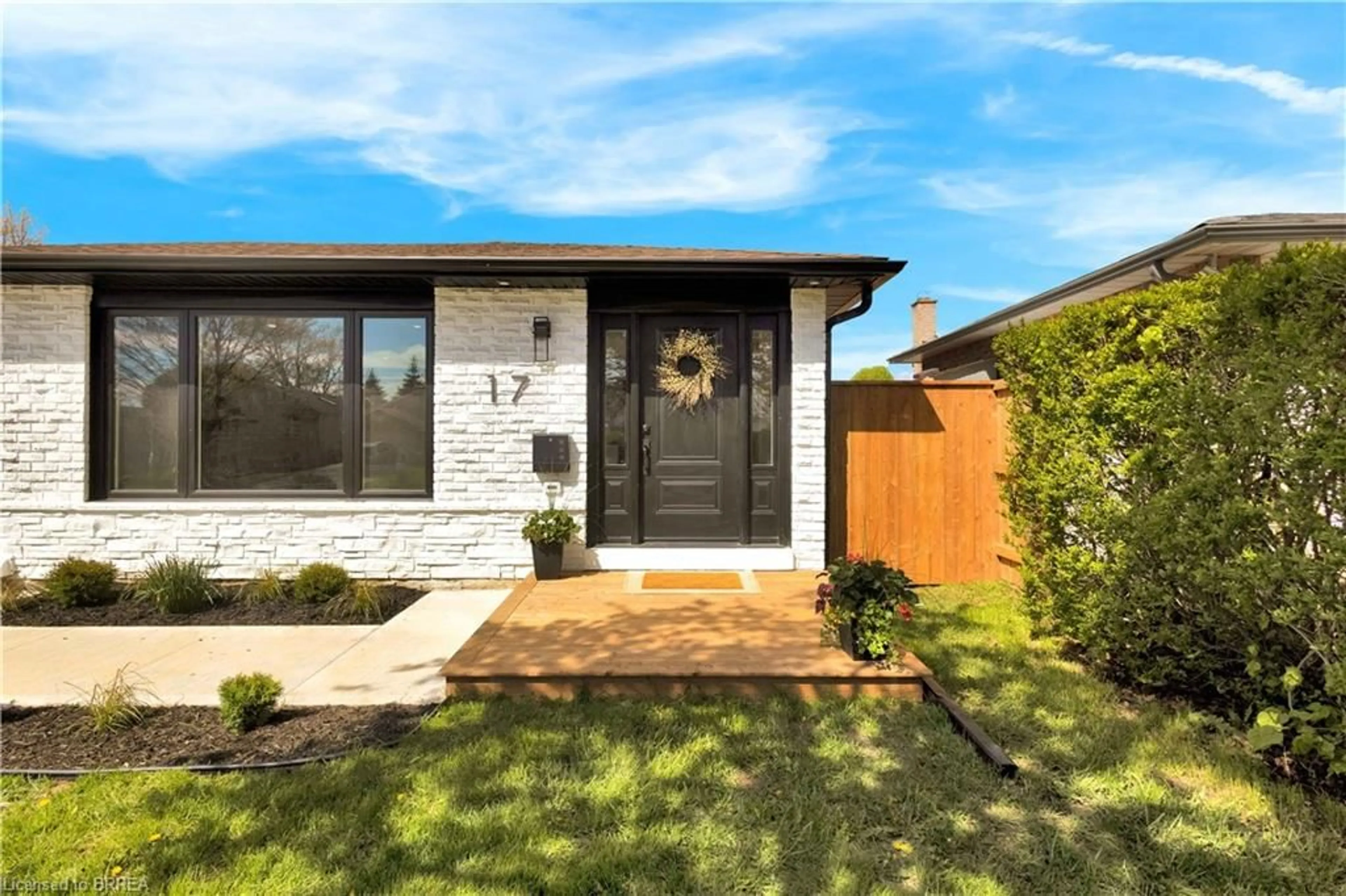 Home with brick exterior material, street for 17 Northville Dr, Paris Ontario N3L 3S2