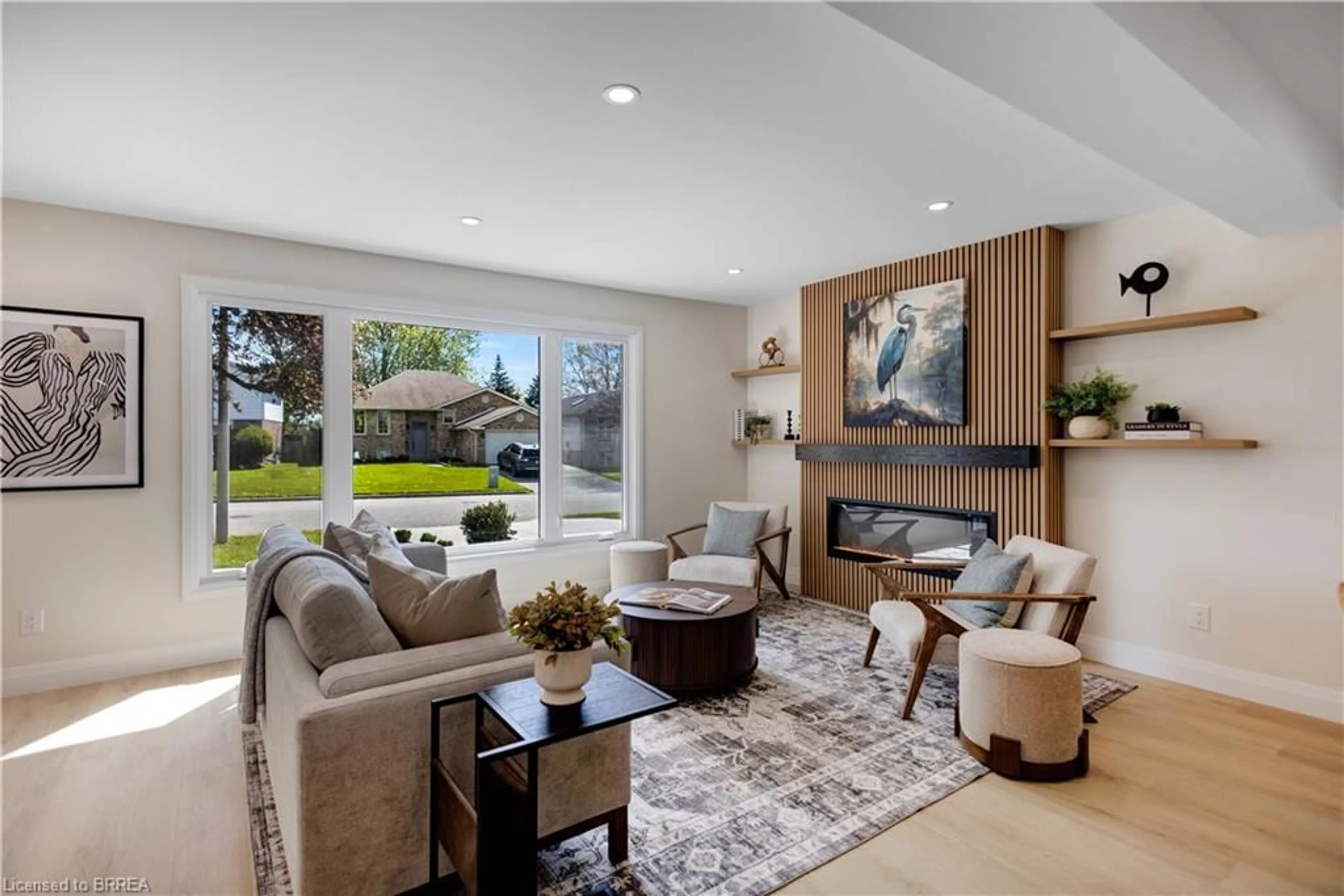 Living room with furniture, unknown for 17 Northville Dr, Paris Ontario N3L 3S2