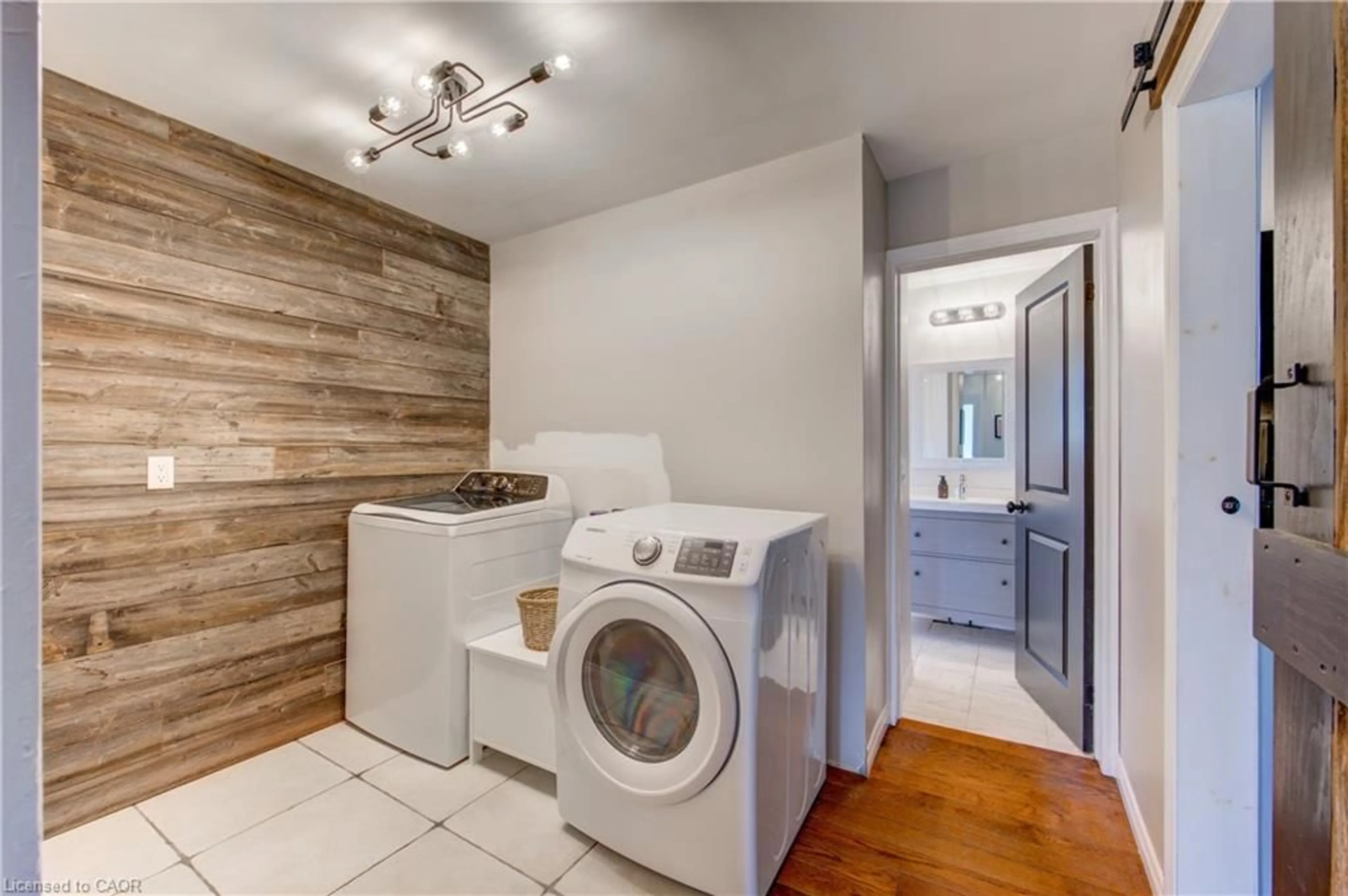 Laundry room for 222 Caverly Rd, Aylmer Ontario N5H 2P7