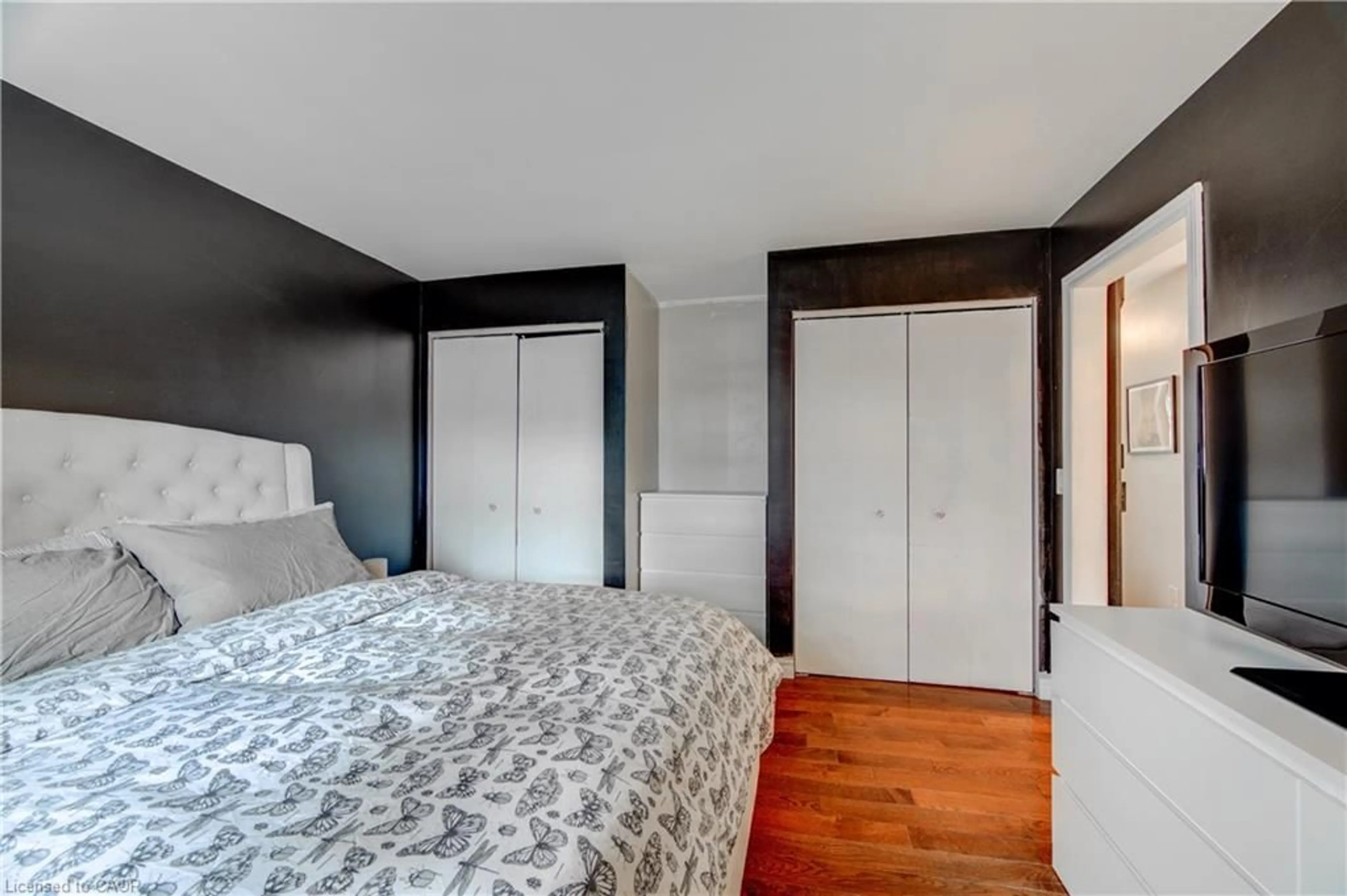 Bedroom with bed, unknown for 222 Caverly Rd, Aylmer Ontario N5H 2P7
