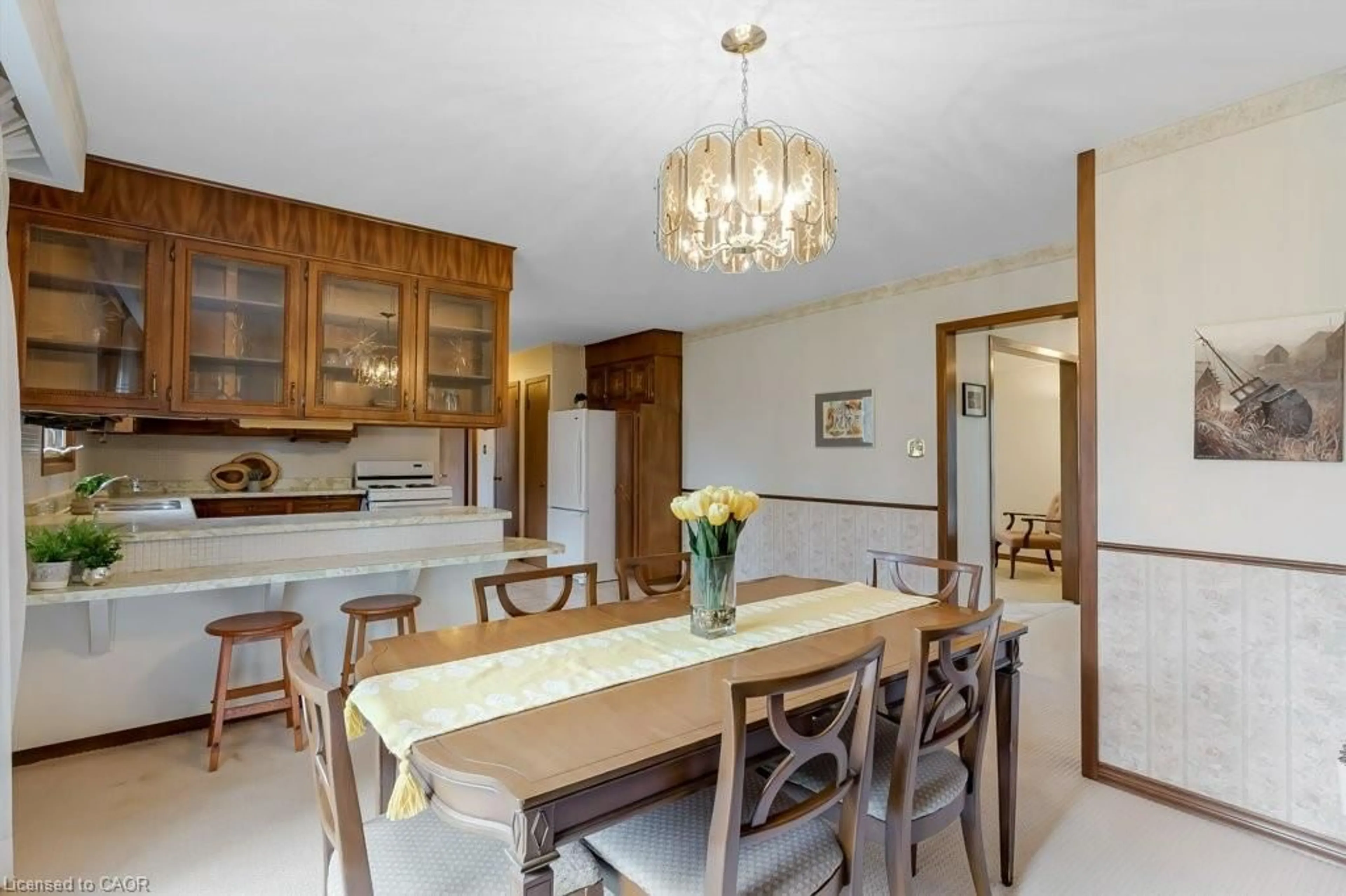 Dining room, unknown for 106 Highland Park Pk, Cambridge Ontario N3H 3H4