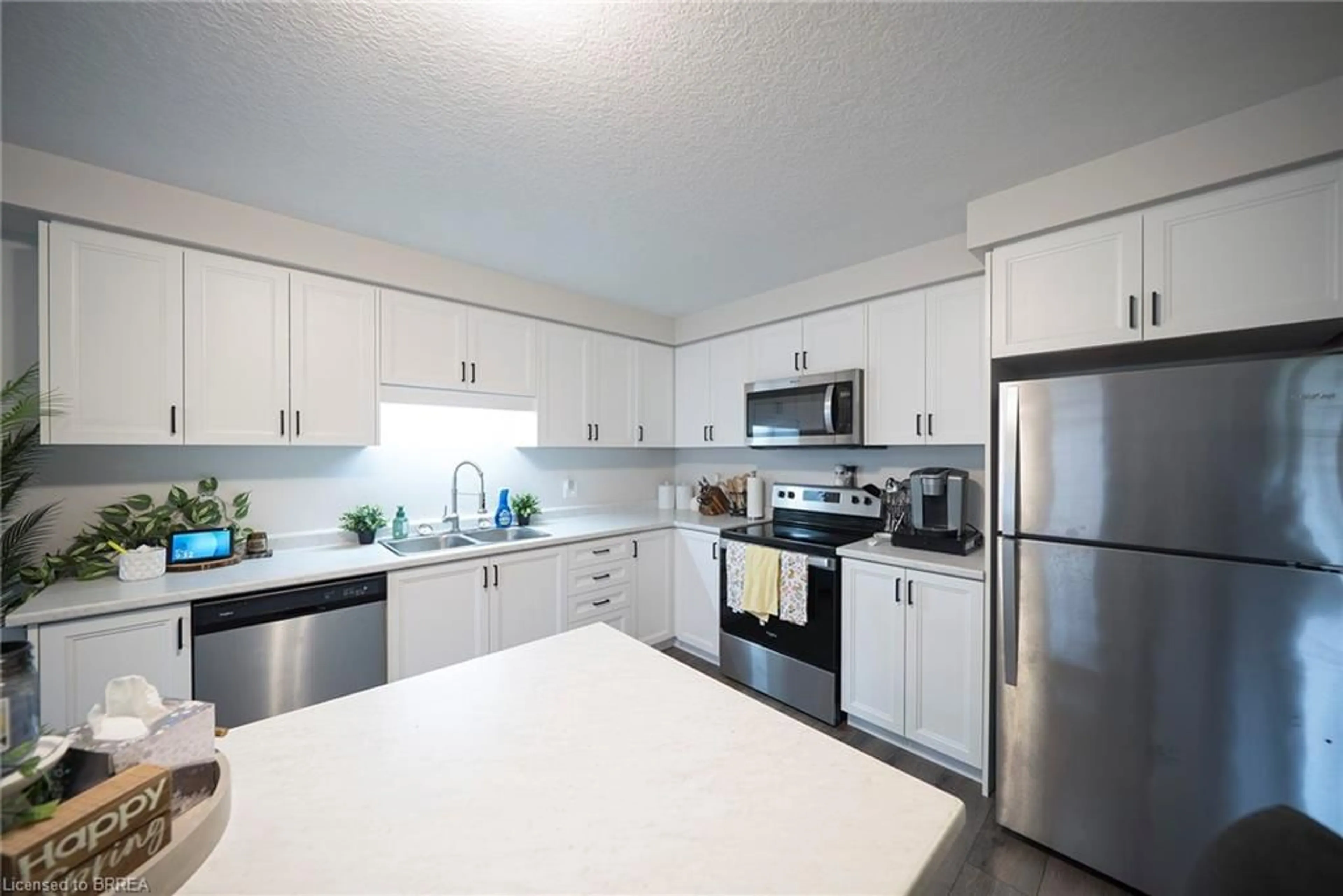 Standard kitchen, unknown for 160 Stanley St #27, Simcoe Ontario N3Y 0G6