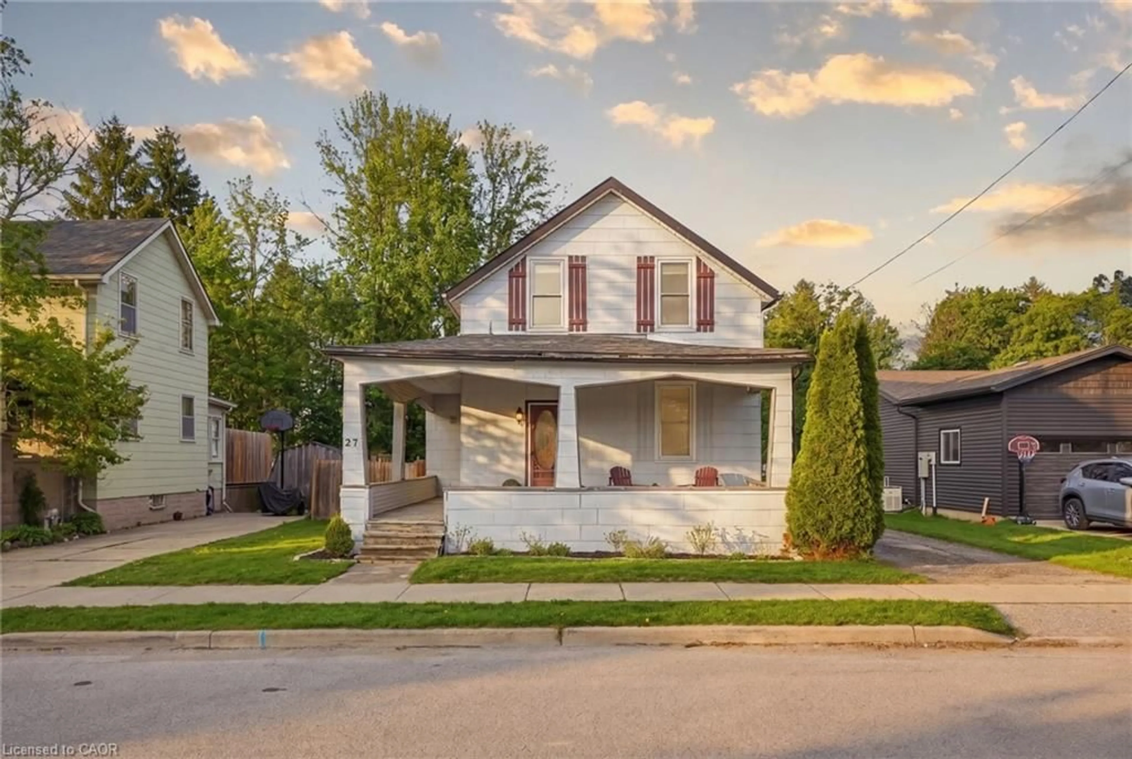 Home with brick exterior material, street for 27 Wellington St, Tavistock Ontario N0B 2R0