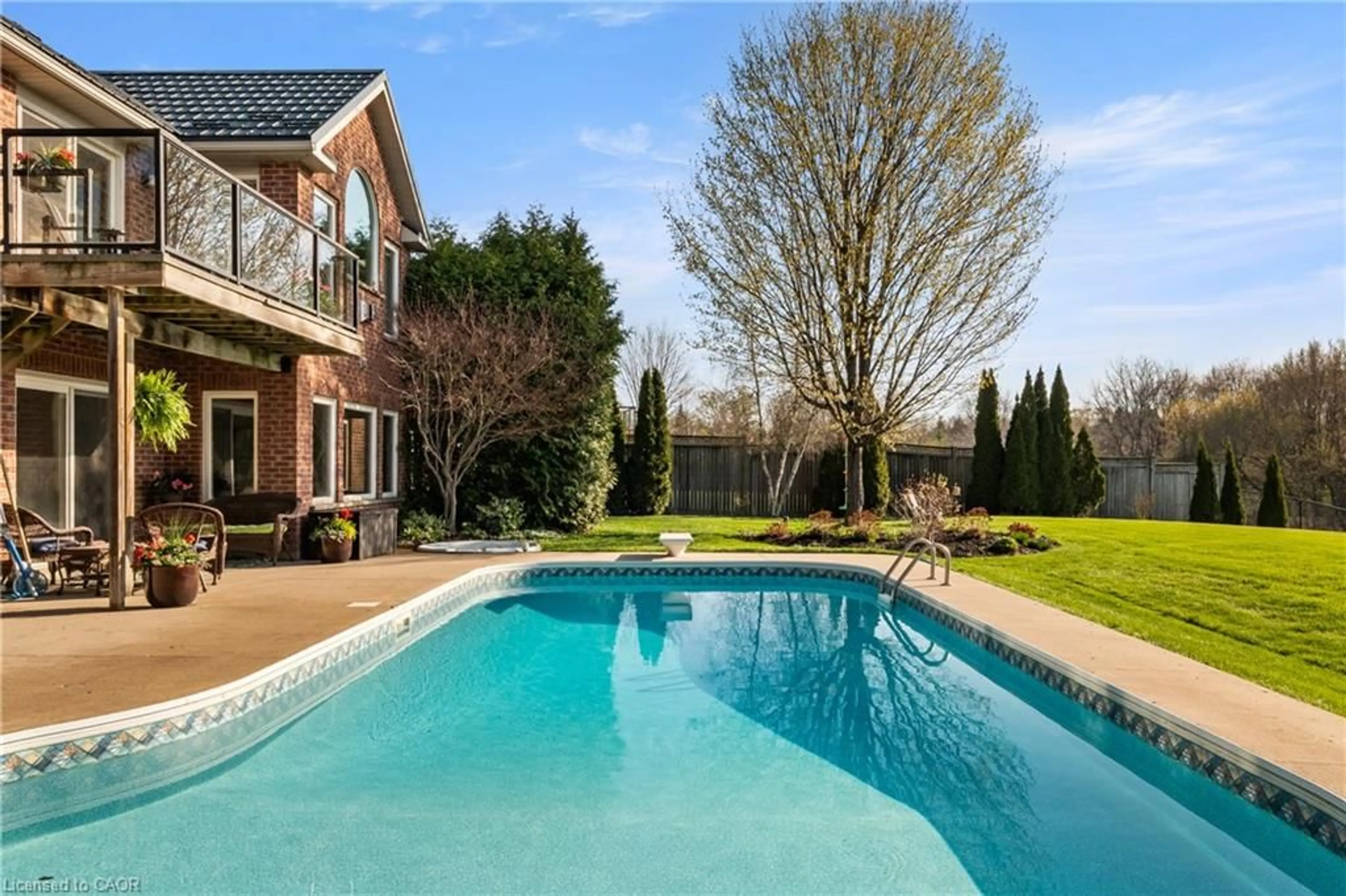 Pool for 15 Manresa Crt, Guelph Ontario N1E 0N8