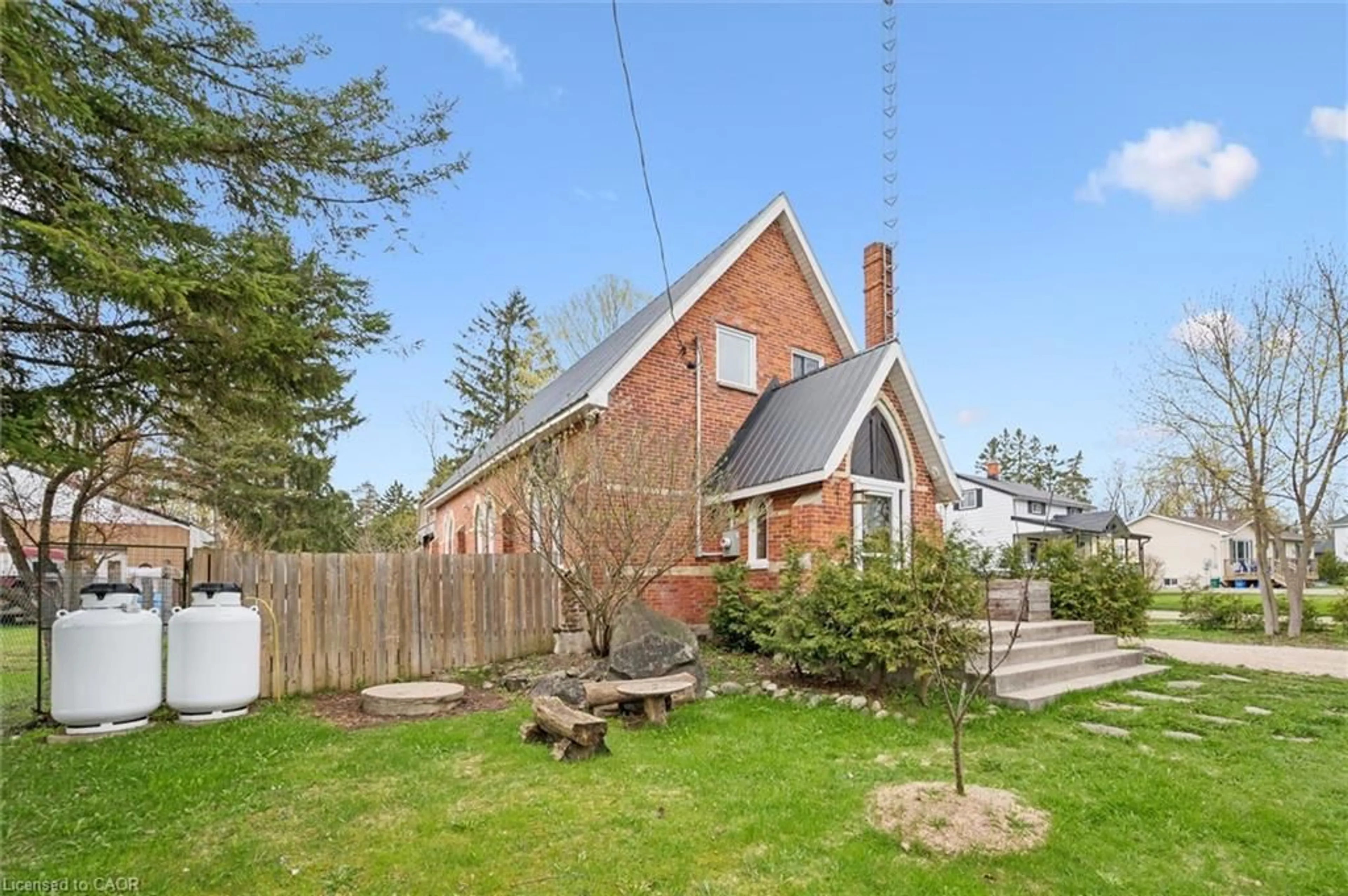 A pic from outside/outdoor area/front of a property/back of a property/a pic from drone, street for 8946 Wellington Rd 16, Damascus Ontario N0G 2E0