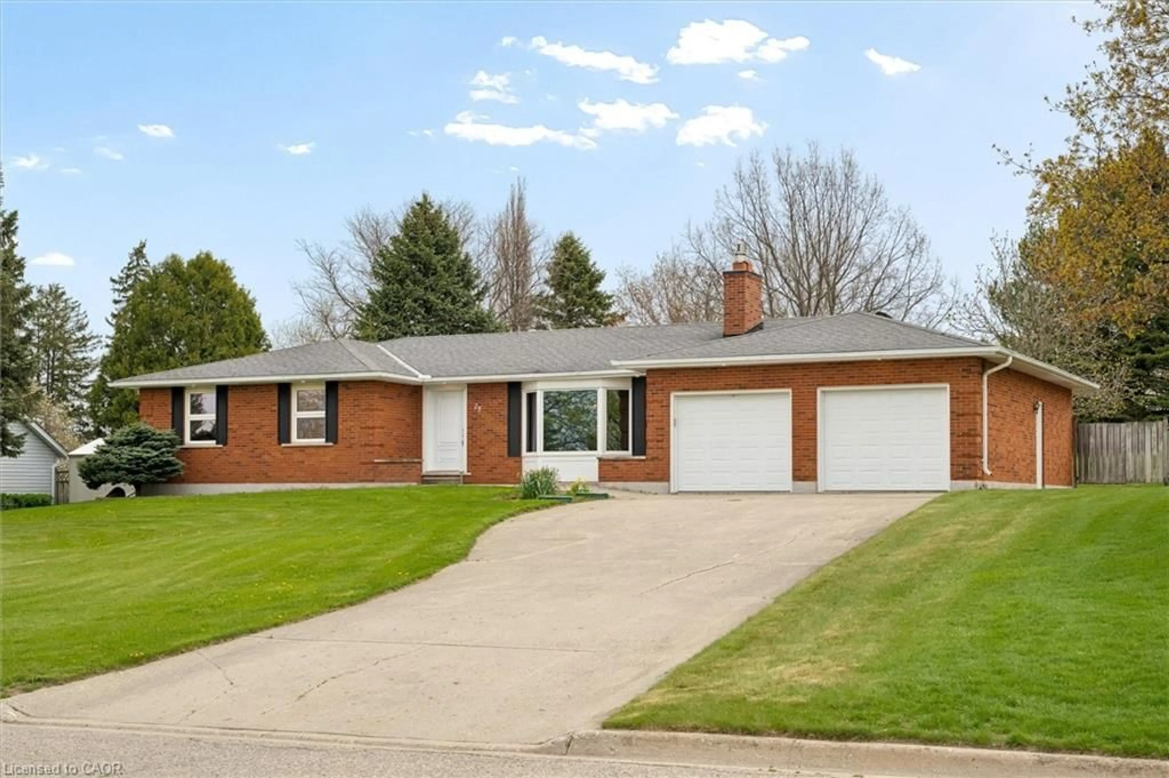 Home with brick exterior material, street for 28 Strauss Crt, St. Agatha Ontario N0B 2L0
