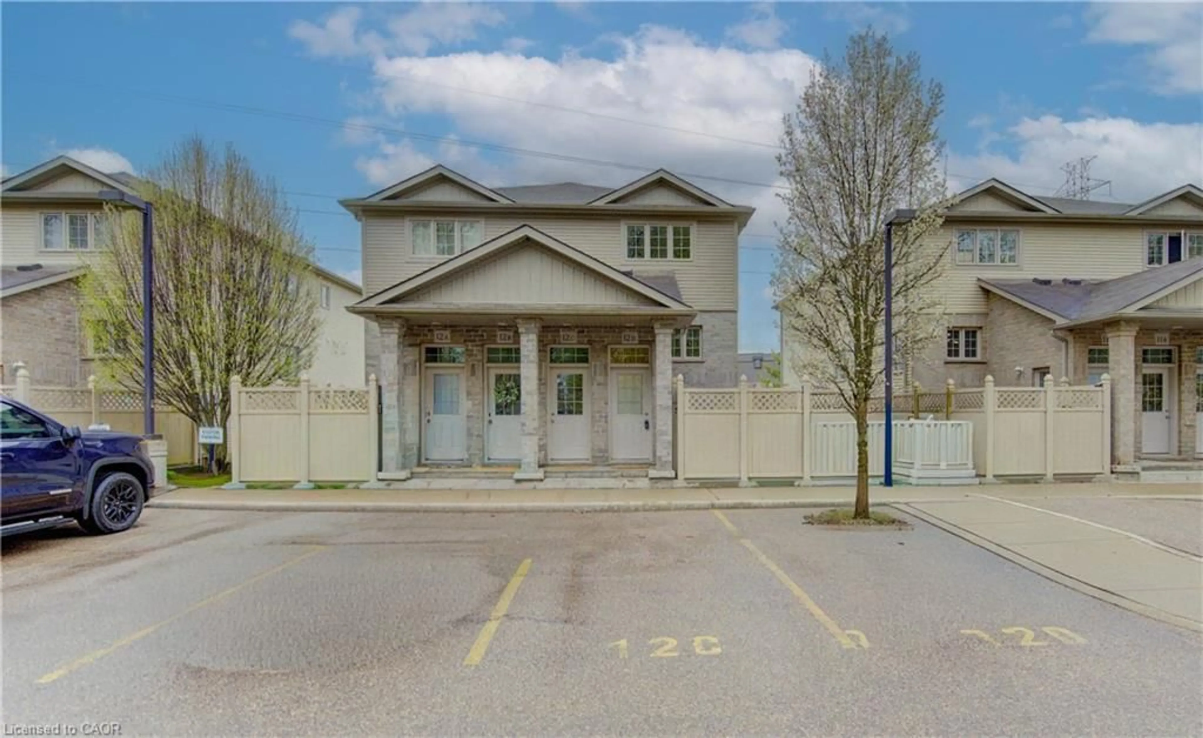 Unknown for 1941 Ottawa St #D12, Kitchener Ontario N2E 0C2