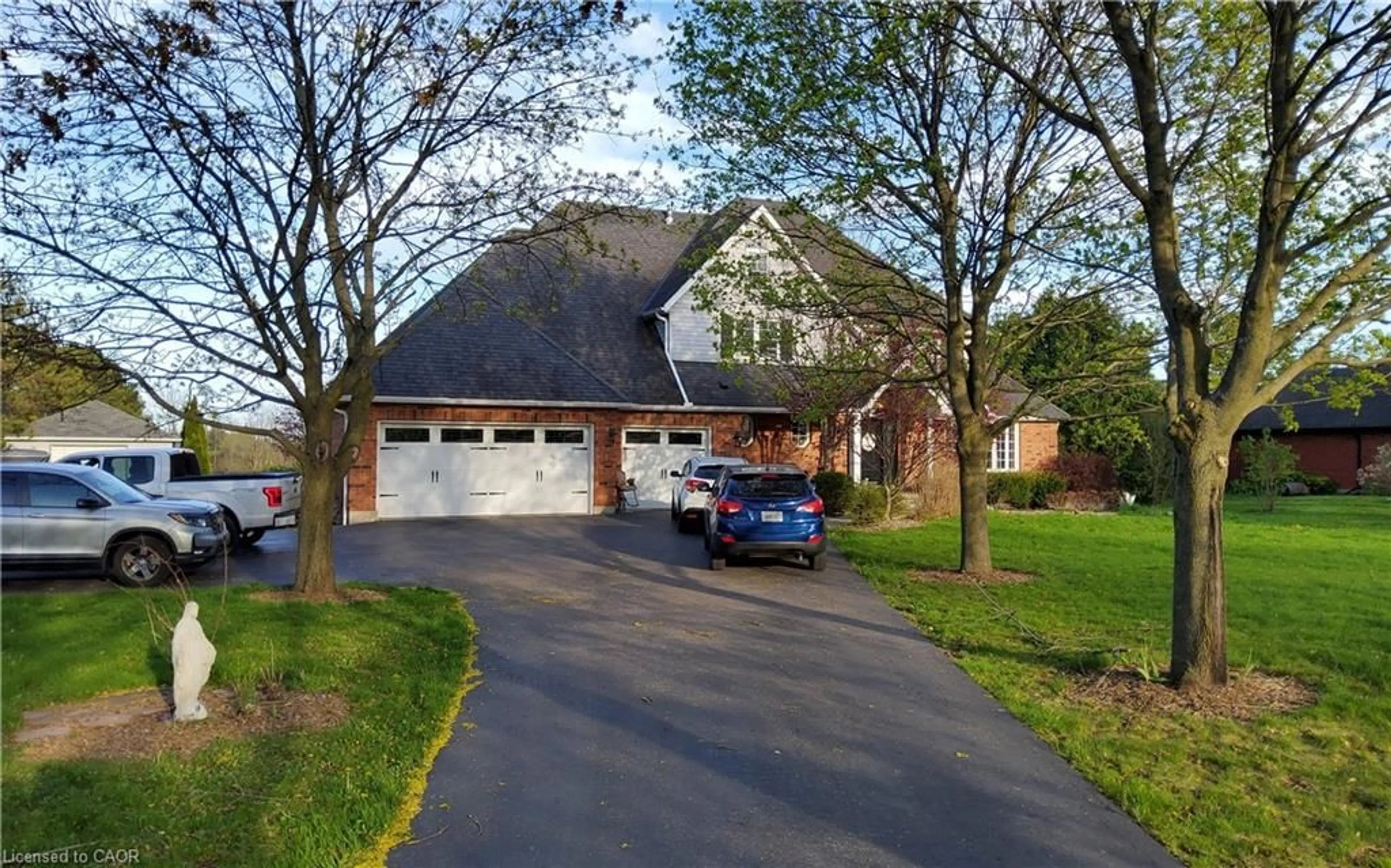 Home with brick exterior material, street for 26 Brant County Road 22, Caledonia Ontario N3W 2G9