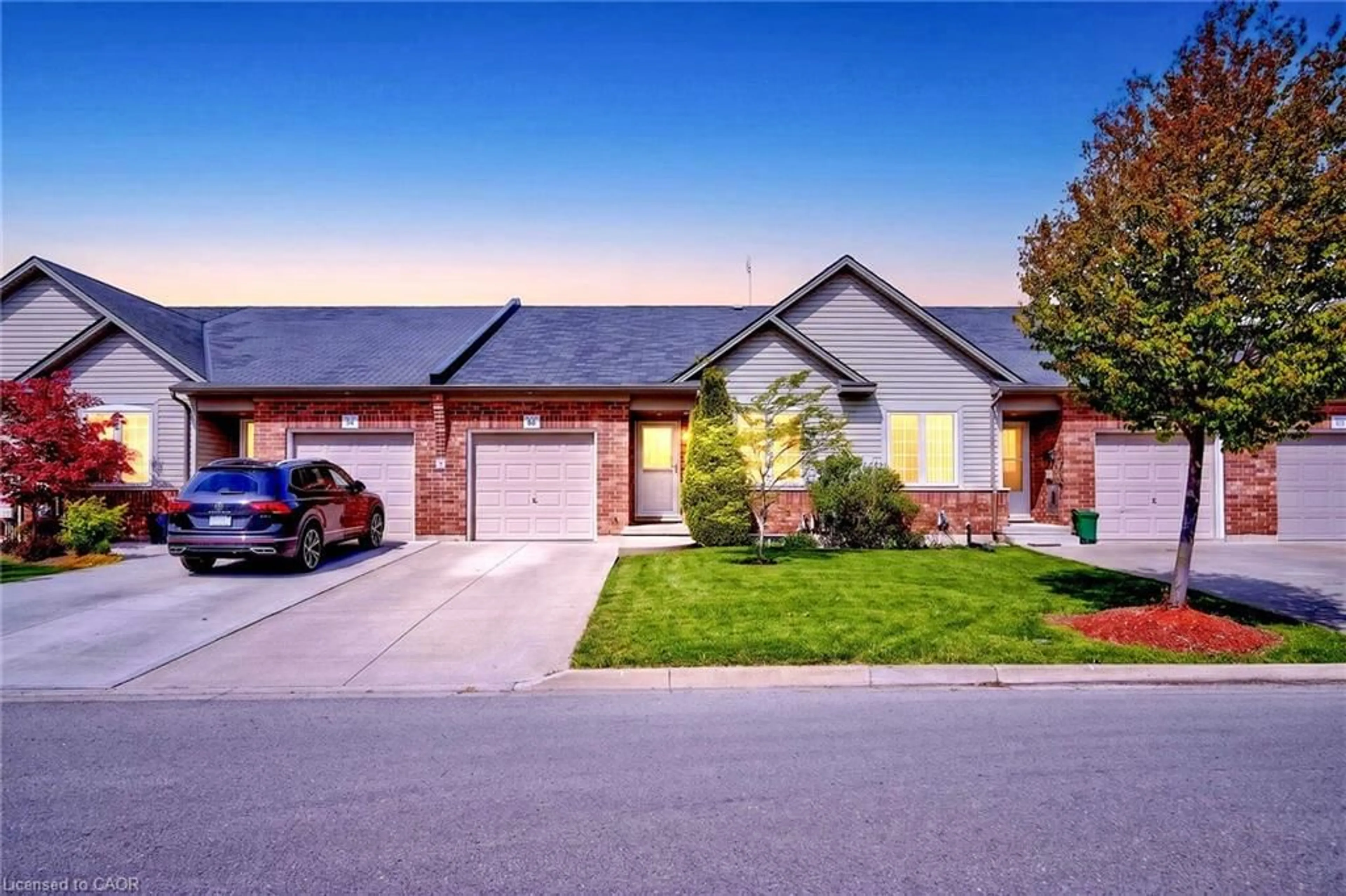 Home with brick exterior material, street for 32 Woodburn Ave, St. Catharines Ontario L2P 0B8