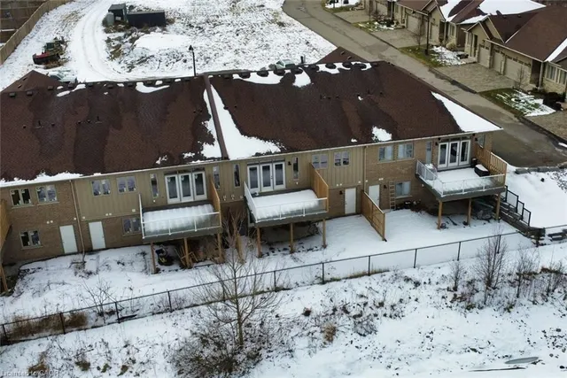 40 Heath St #21, Brantford 3