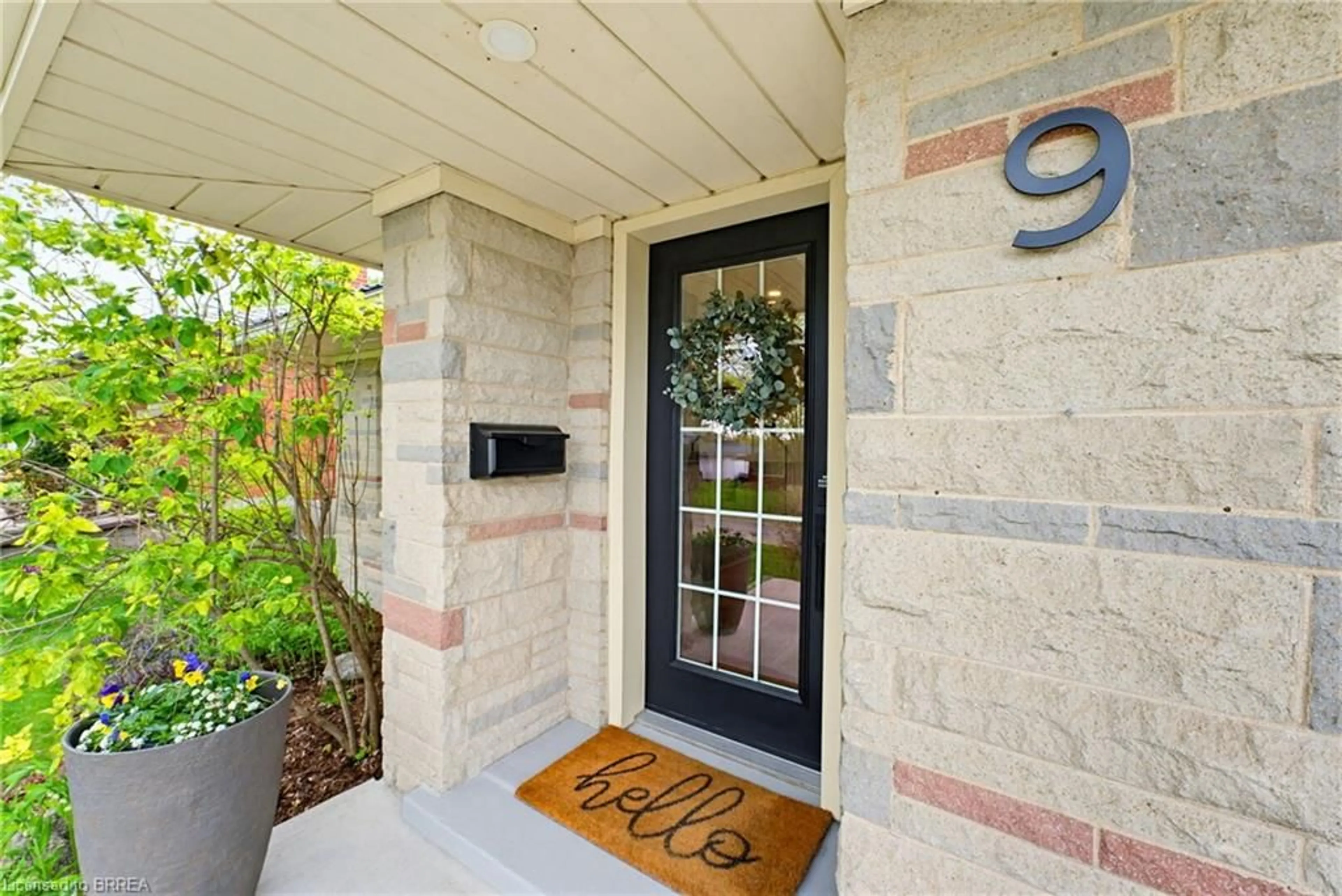 Indoor entryway for 9 Elizabeth St, St. George Ontario N0E 1N0