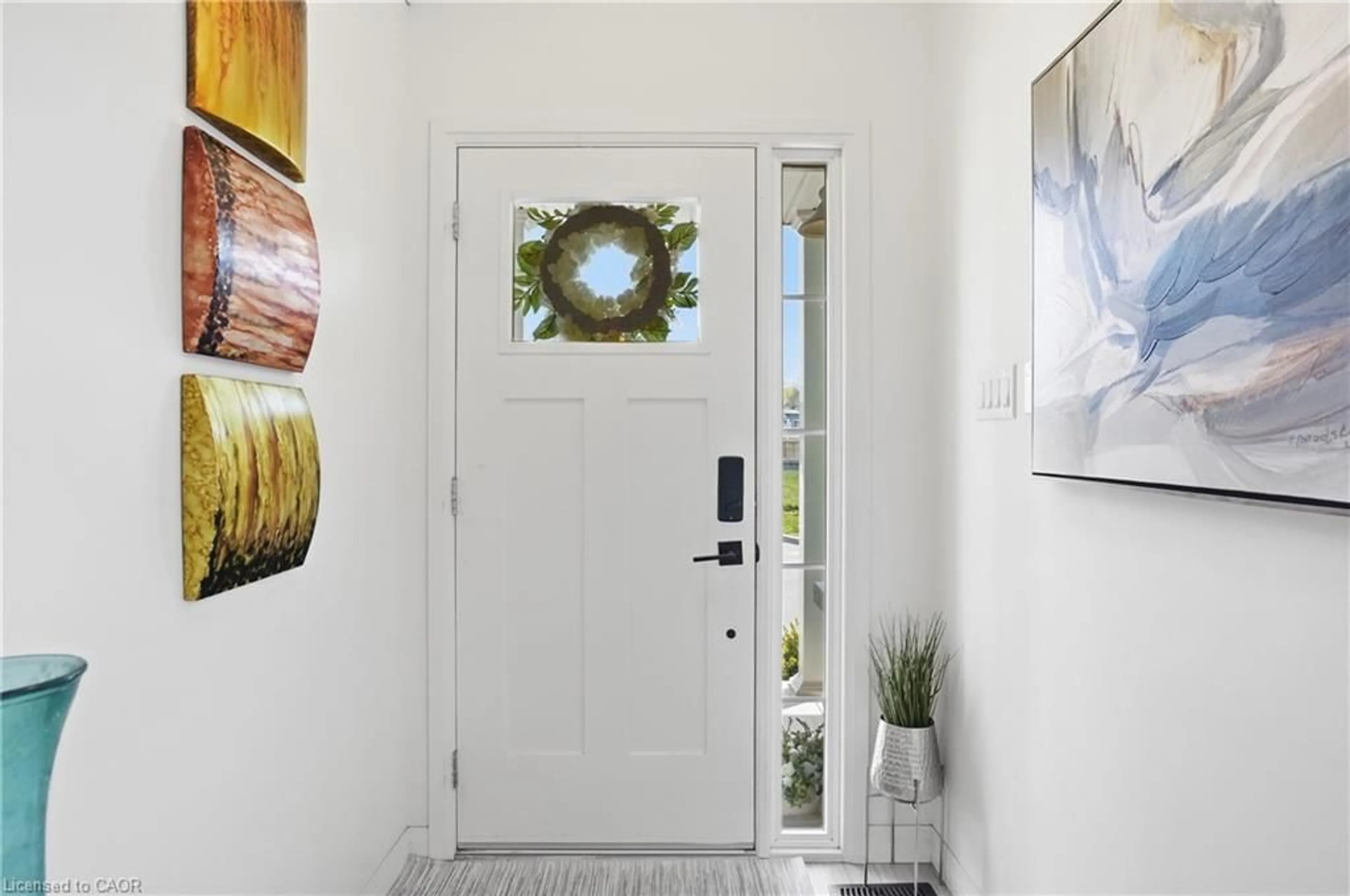 Indoor entryway for 22 South Coast Cir, Crystal Beach Ontario L0S 1B0