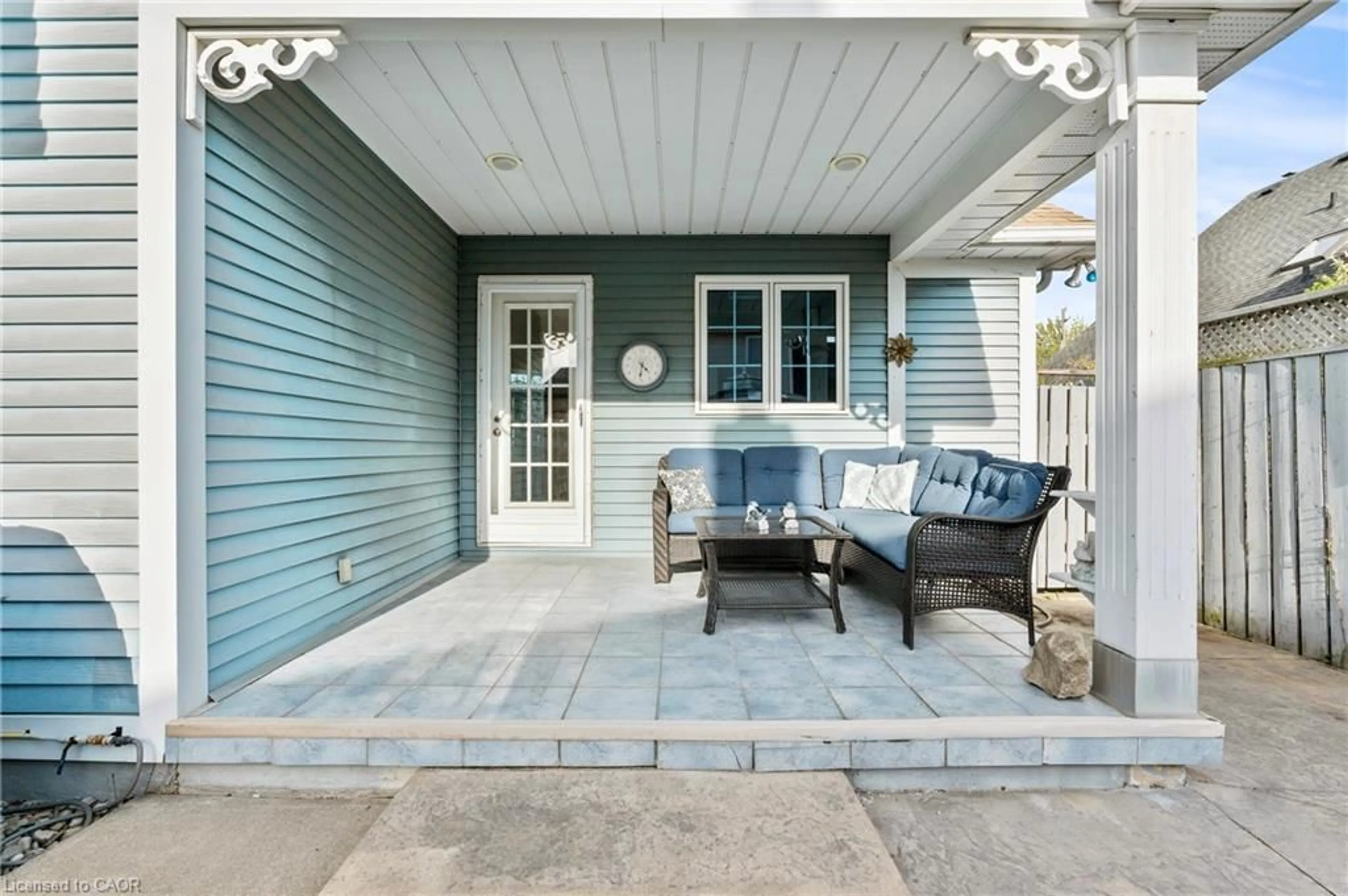 Patio, street for 73 First St Louth, St. Catharines Ontario L2W 1A6