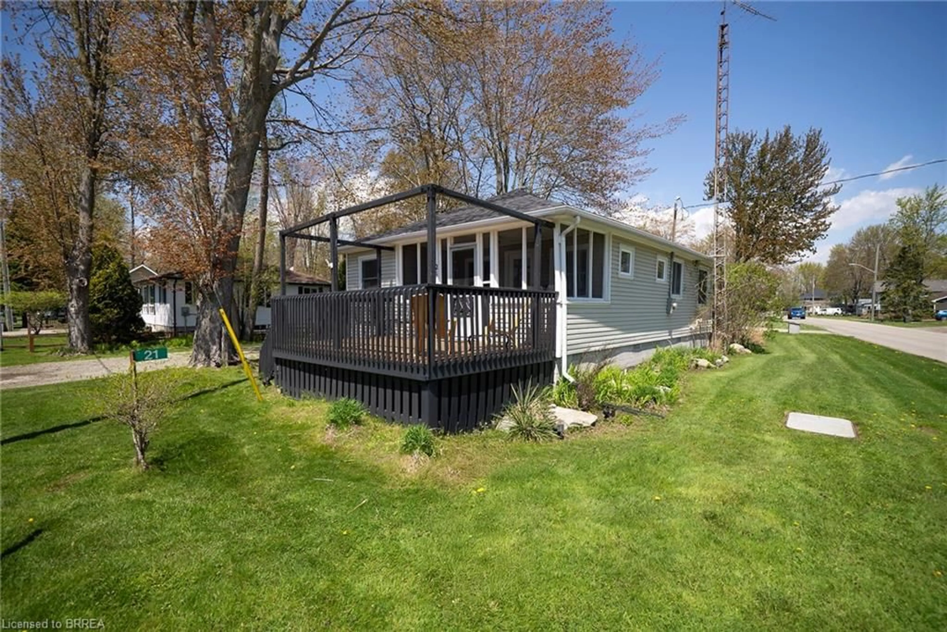 Patio, water/lake/river/ocean view for 21 Ferris St, Turkey Point Ontario N0E 1W0