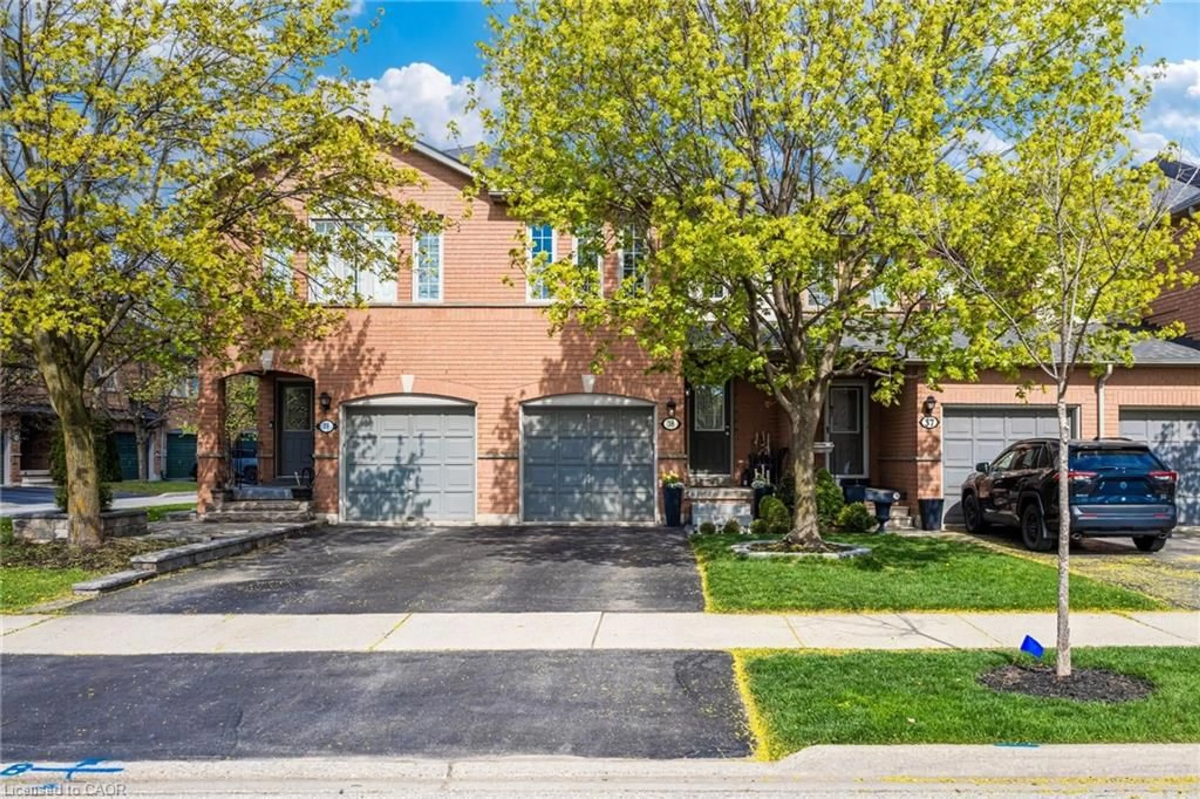 Home with brick exterior material, street for 5555 Prince William Dr #38, Burlington Ontario L7L 6P2