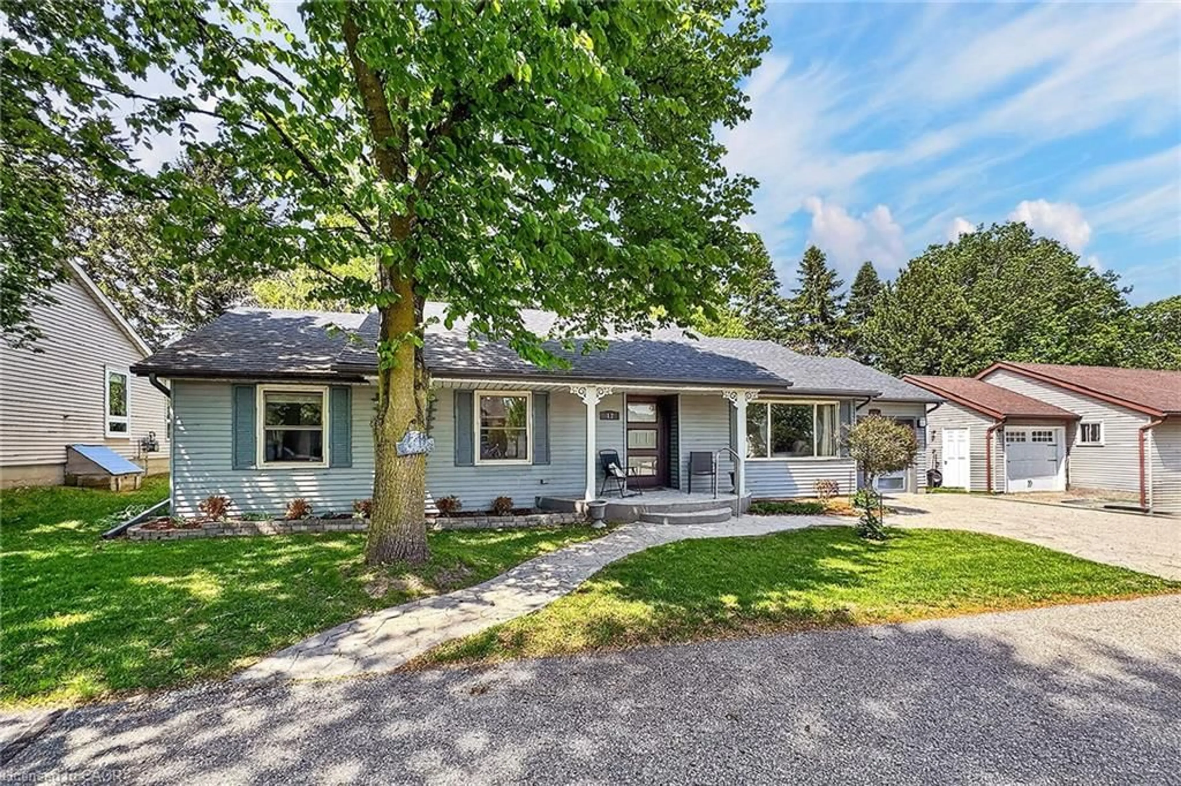 Home with vinyl exterior material, street for 12 Fieldstone Walk, New Hamburg Ontario N3A 2E9