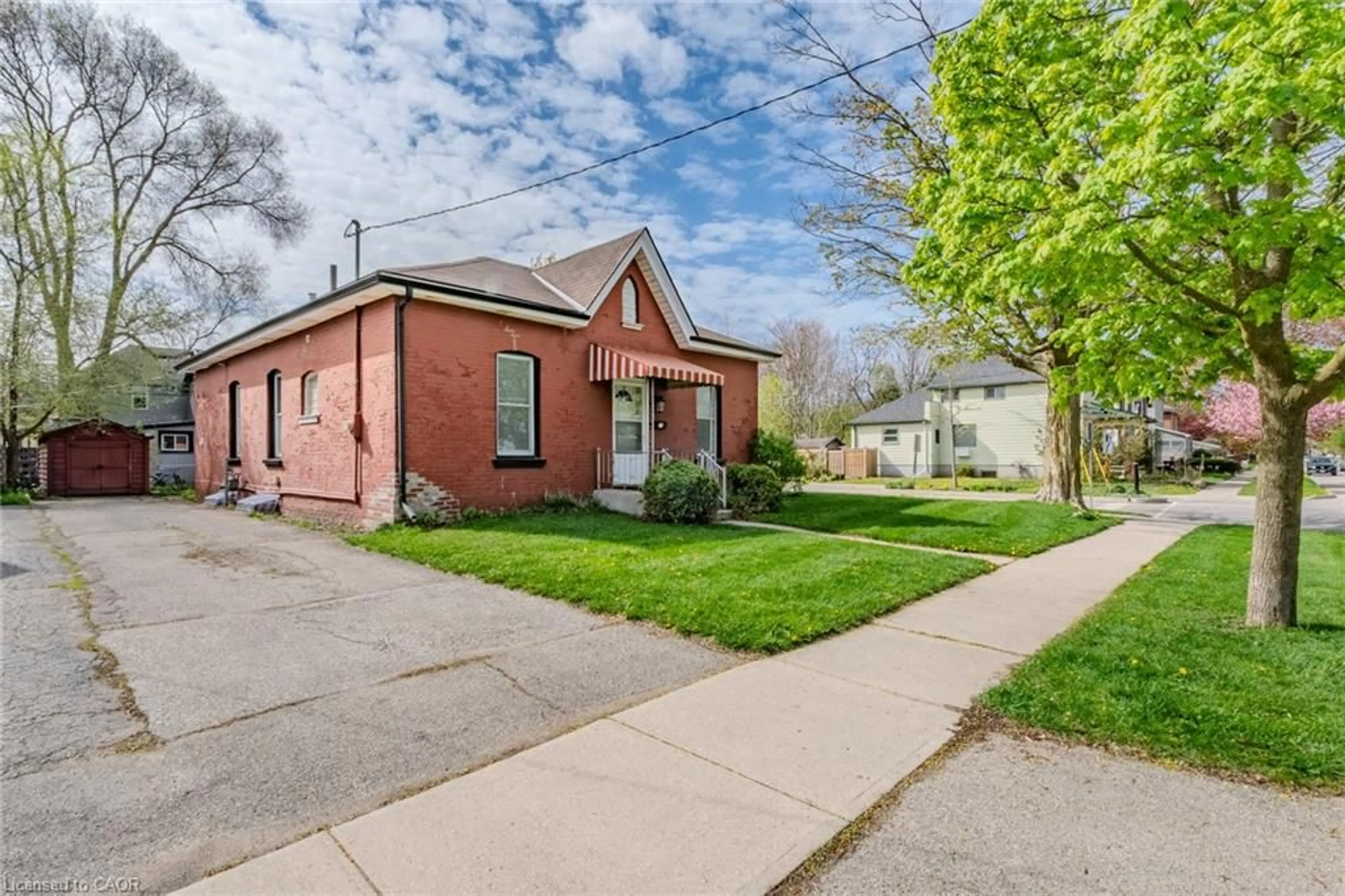 Home with brick exterior material, street for 68 Sherwood Dr, Brantford Ontario N3T 1N5