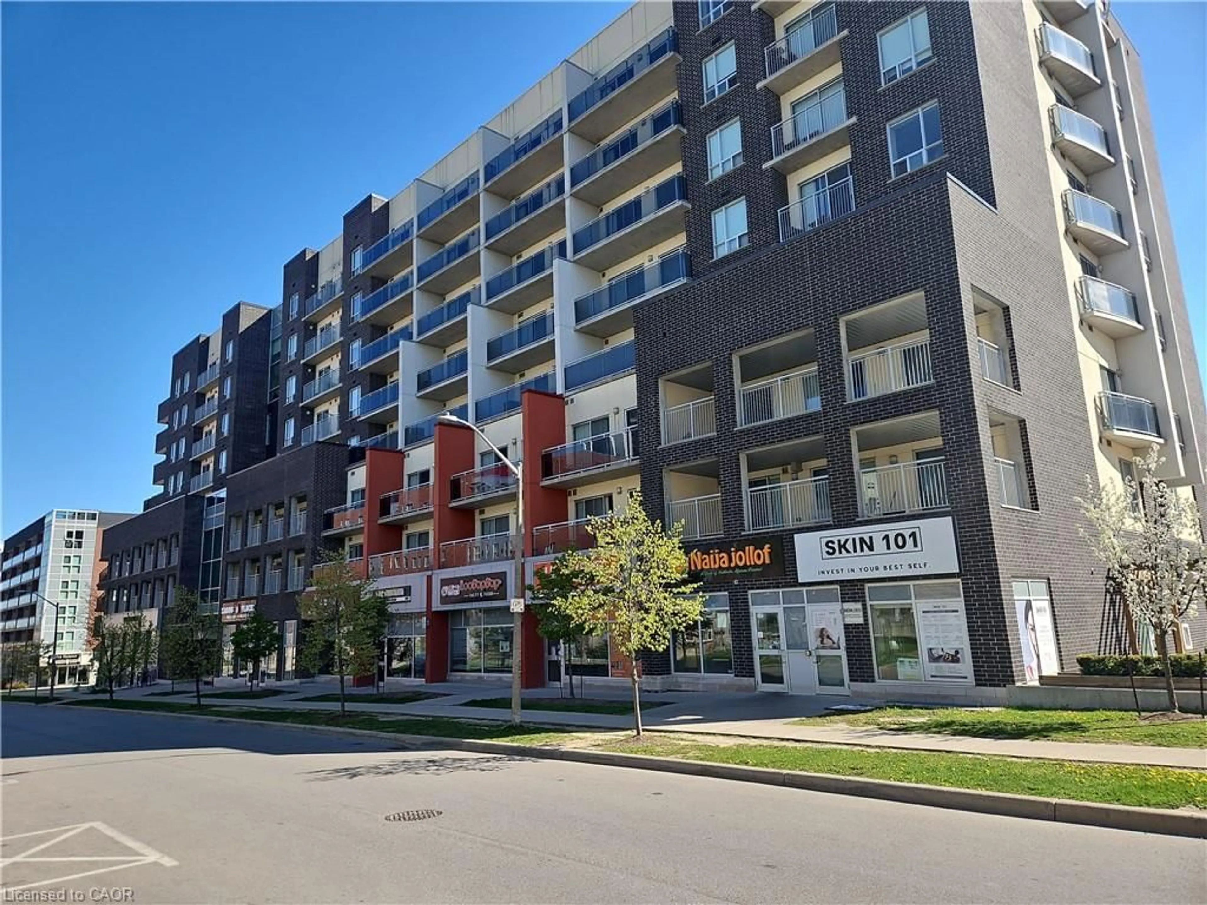 A pic from outside/outdoor area/front of a property/back of a property/a pic from drone, street for 280 Lester St #715, Waterloo Ontario N2L 0G2