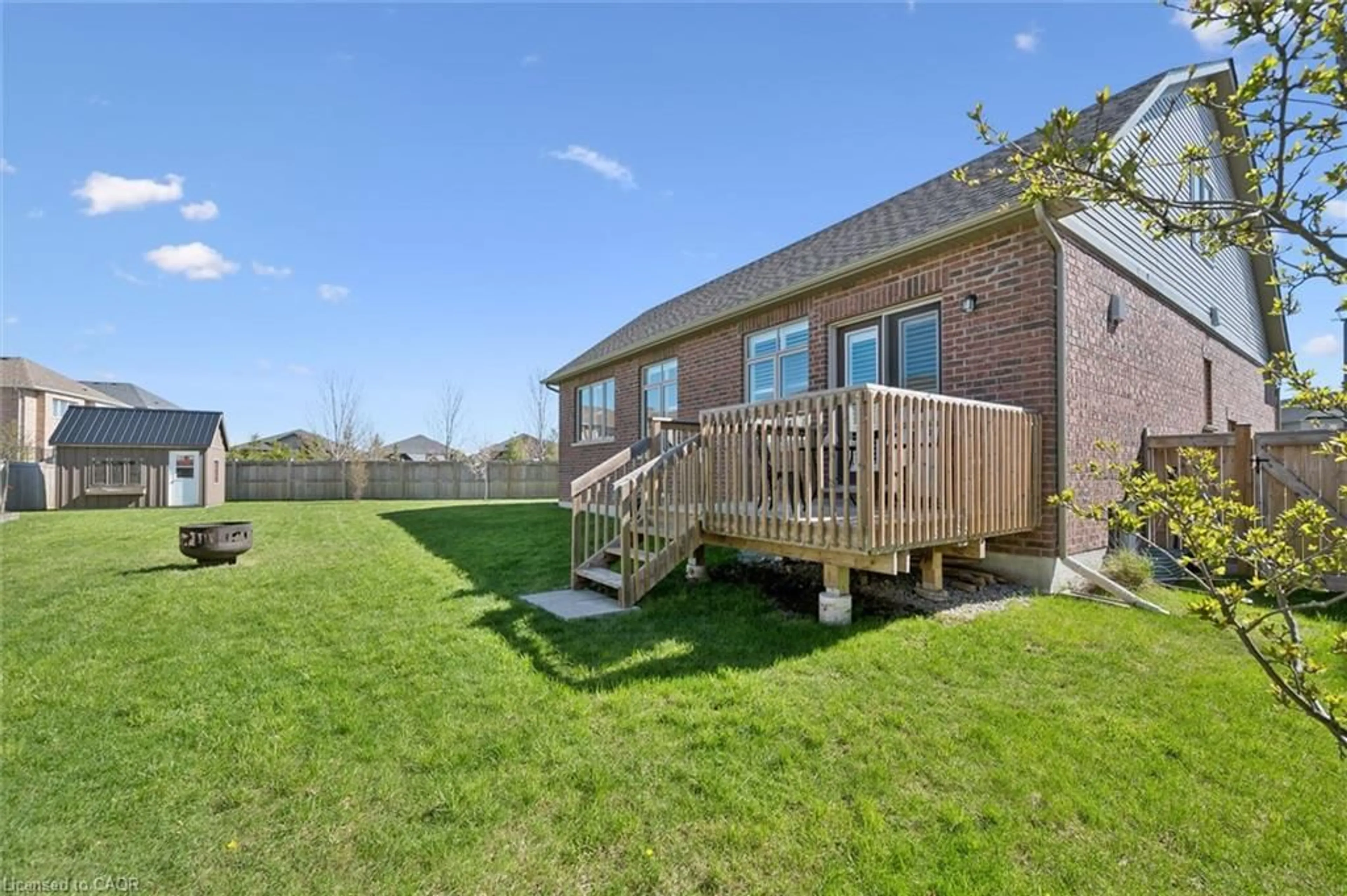 Patio, water/lake/river/ocean view for 31 Conlin Crt, Fergus Ontario N1M 0H2