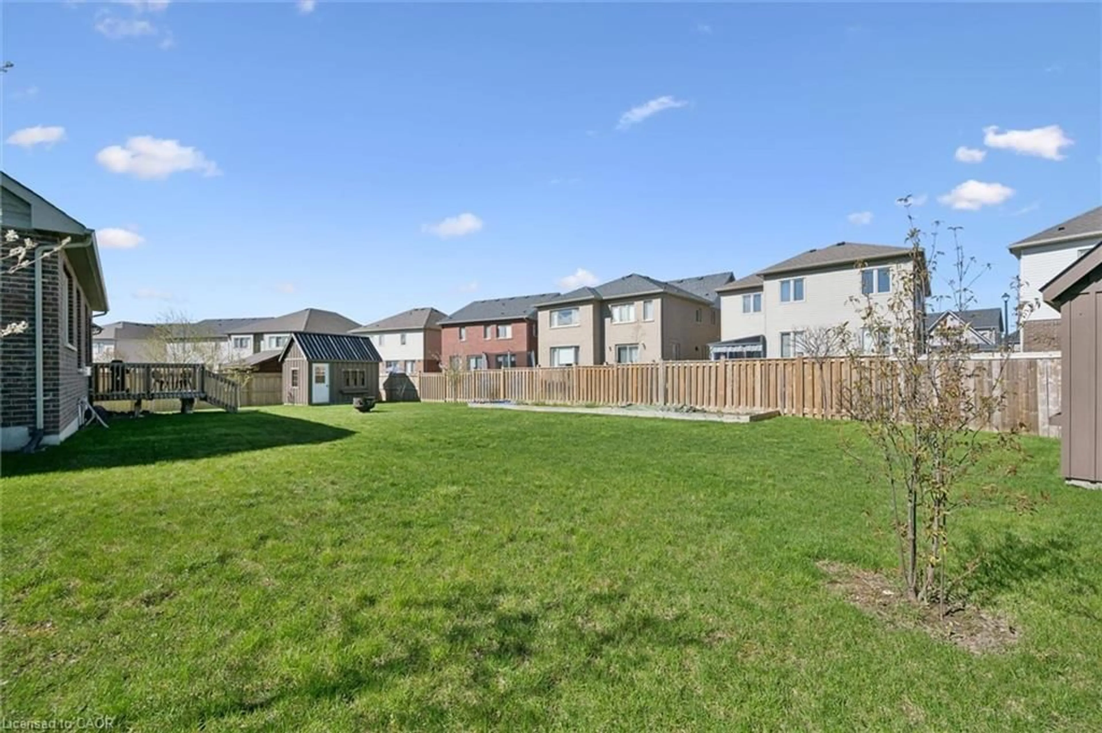A pic from outside/outdoor area/front of a property/back of a property/a pic from drone, street for 31 Conlin Crt, Fergus Ontario N1M 0H2