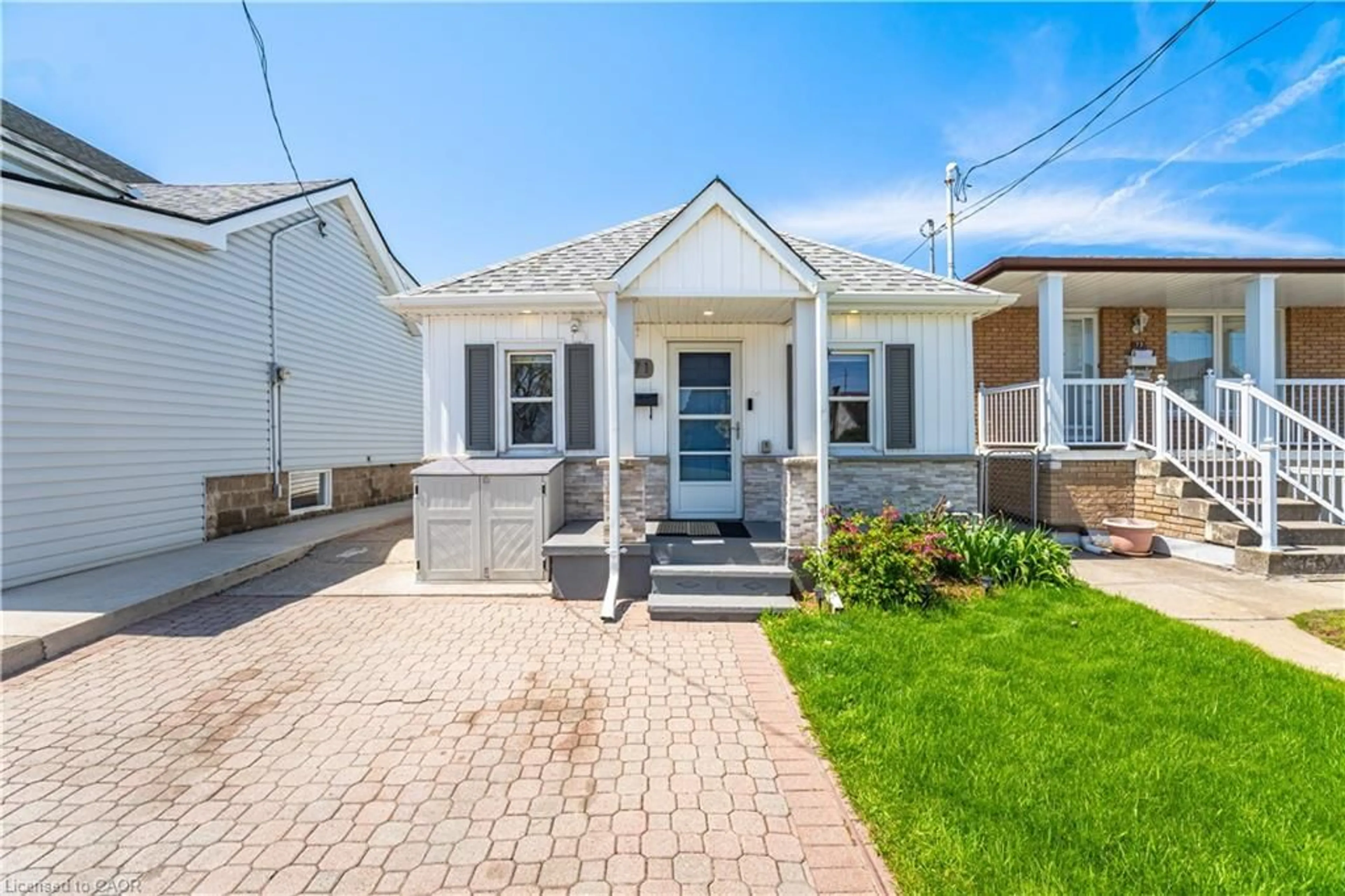 Home with vinyl exterior material, street for 71 Beland Ave, Hamilton Ontario L8H 6C2