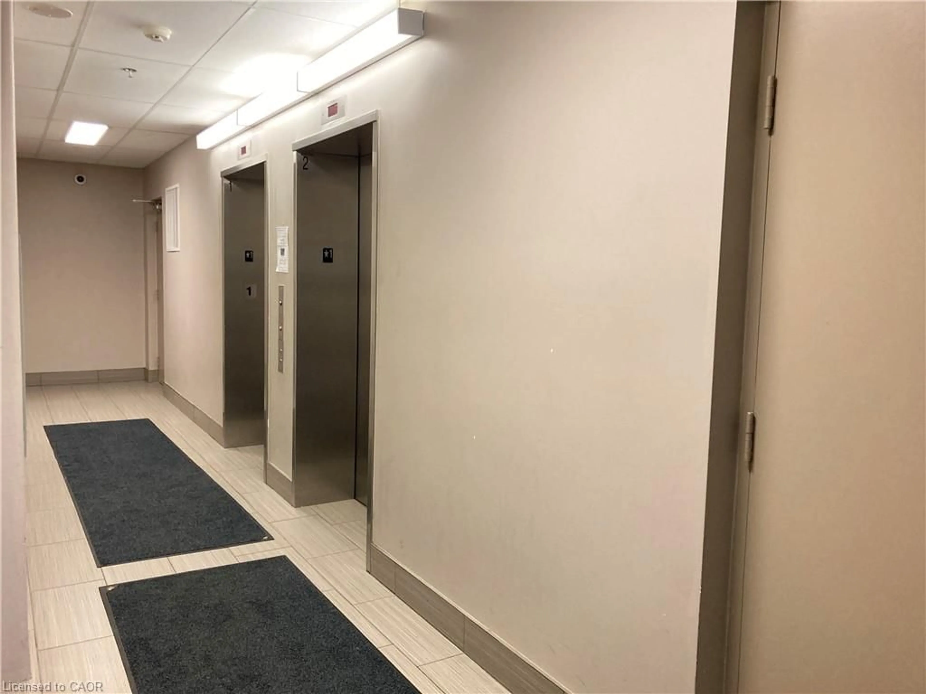 Unknown for 8 Hickory St #204, Waterloo Ontario N2L 3H6