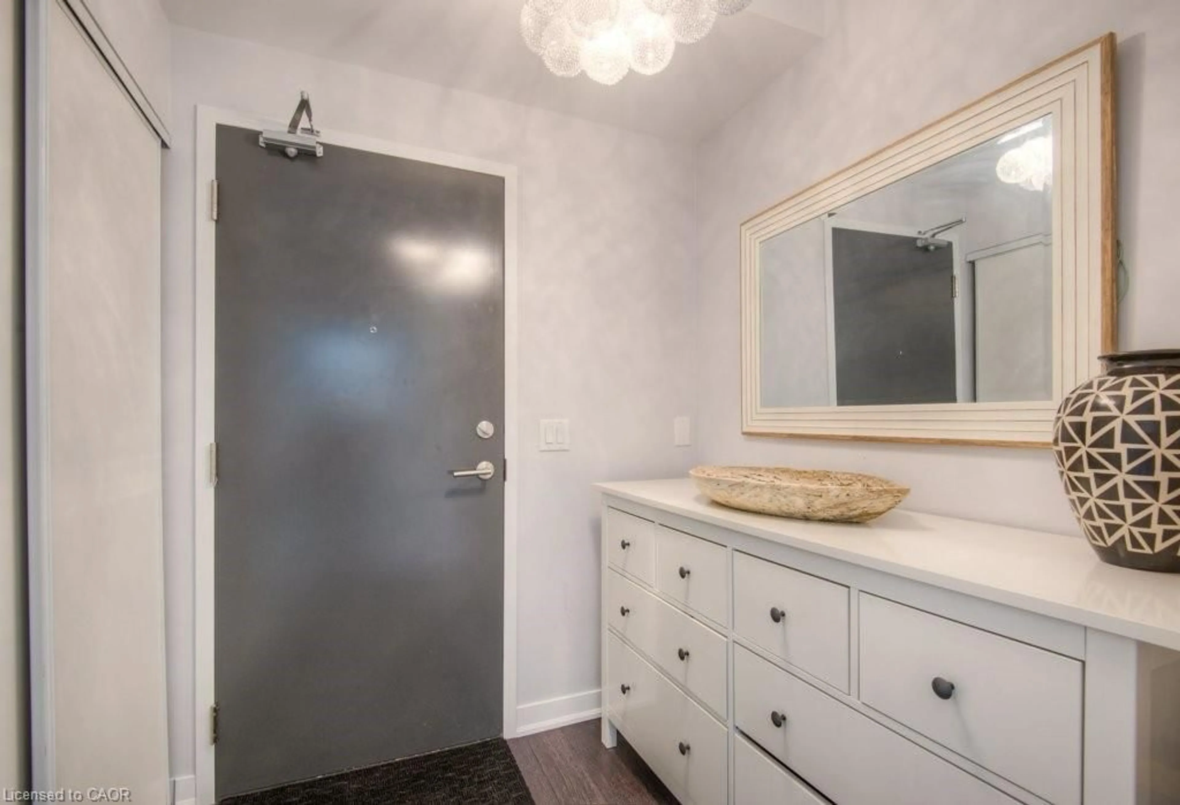 Unknown for 85 Duke St #1402, Kitchener Ontario N2H 0B7