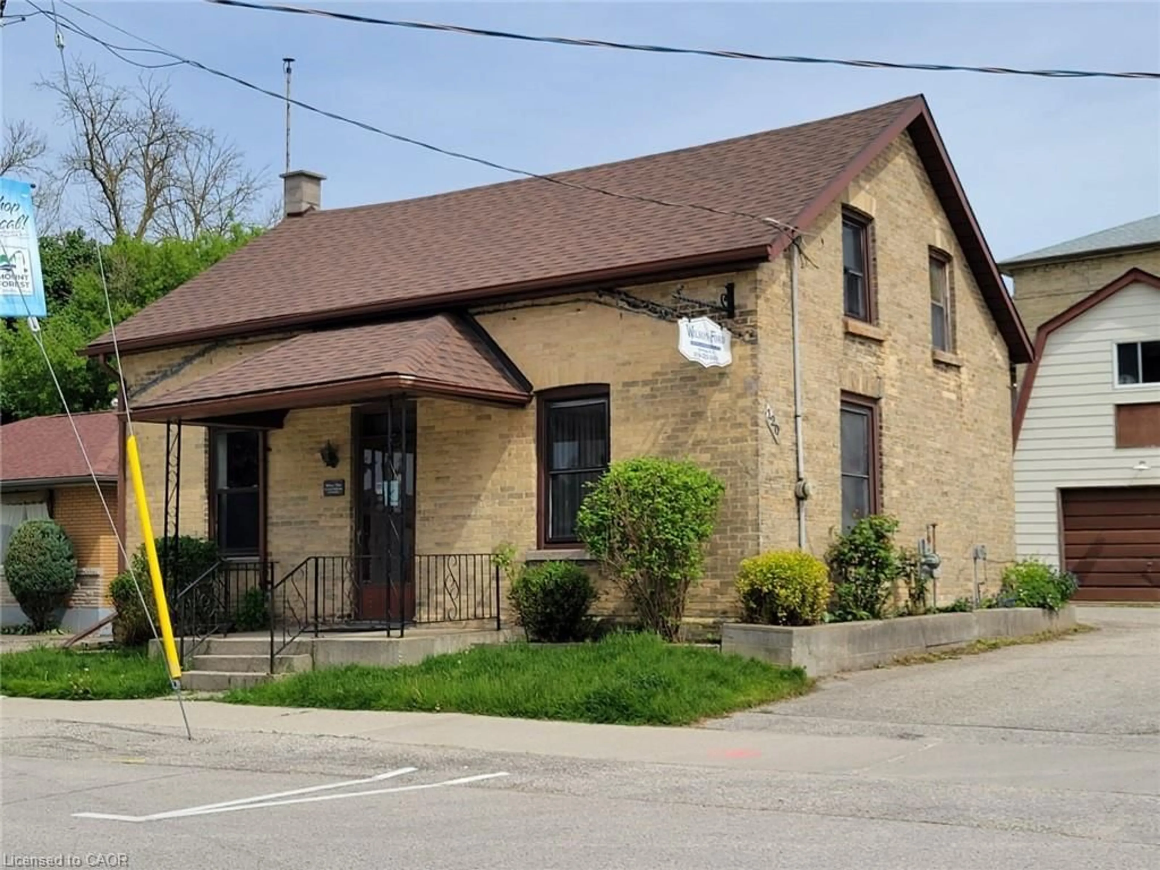 Unknown for 120 King St, Mount Forest Ontario N0G 2L2
