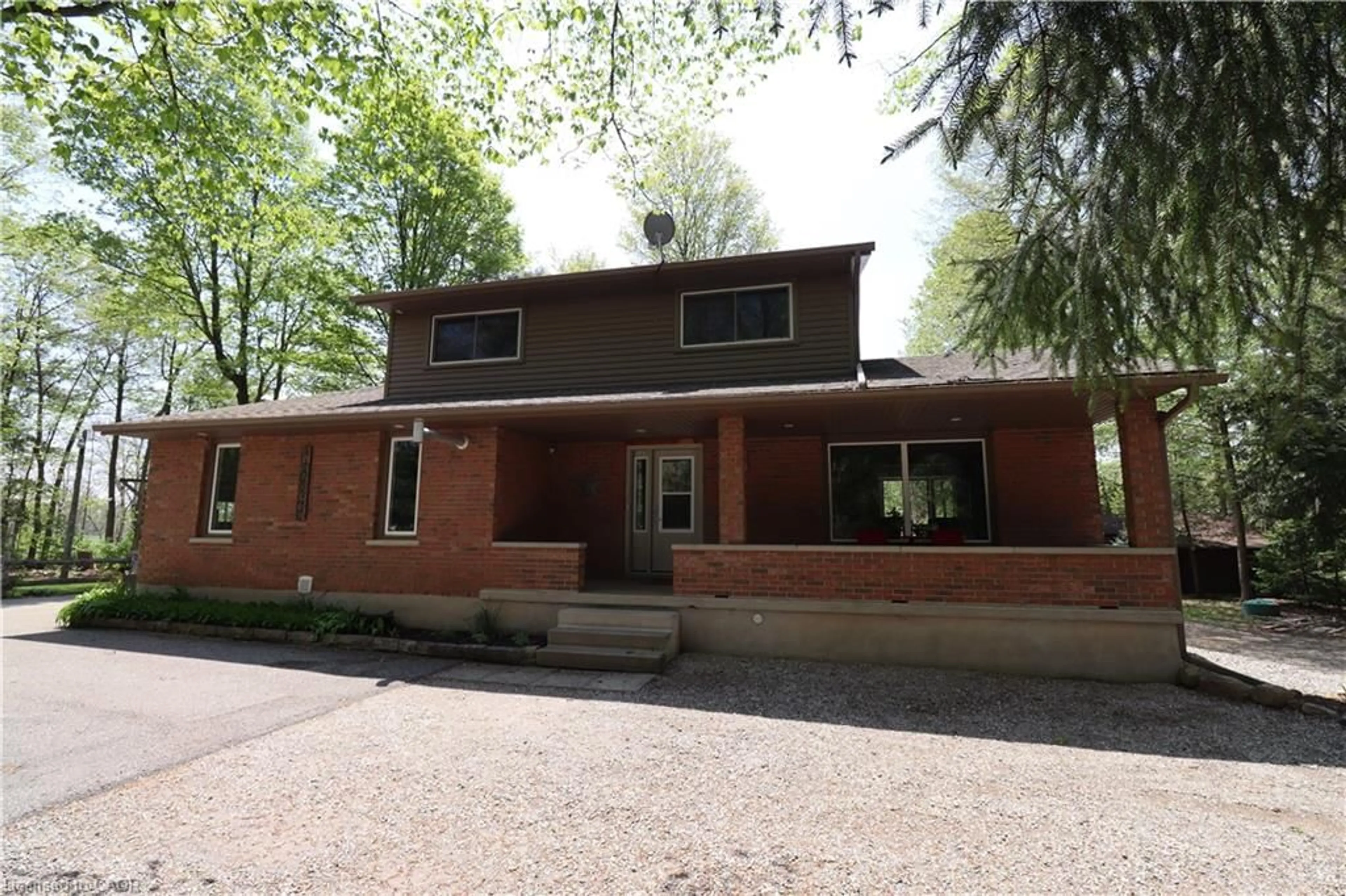 Home with brick exterior material, street for 1814 Nafziger Rd, New Hamburg Ontario N3A 3G9