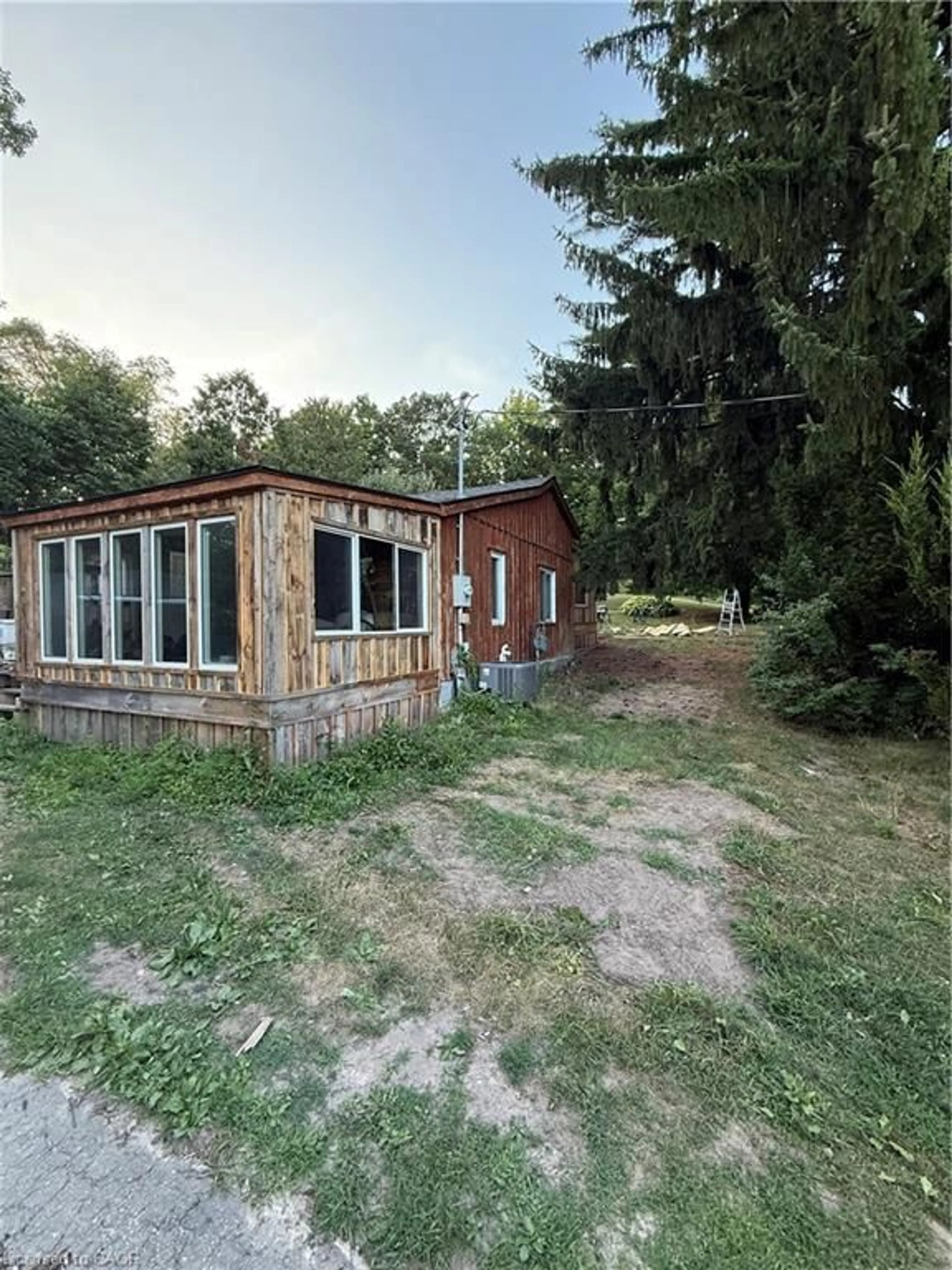 Shed for 17 Queen St, Scotland Ontario N0E 1R0