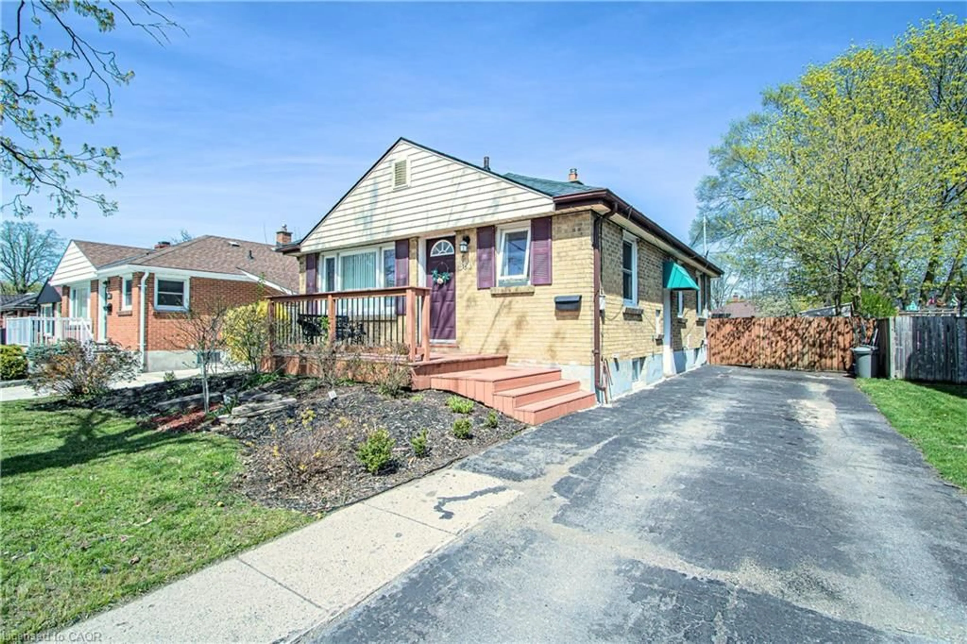 Home with brick exterior material, street for 360 Hale St, London Ontario N5W 1G4