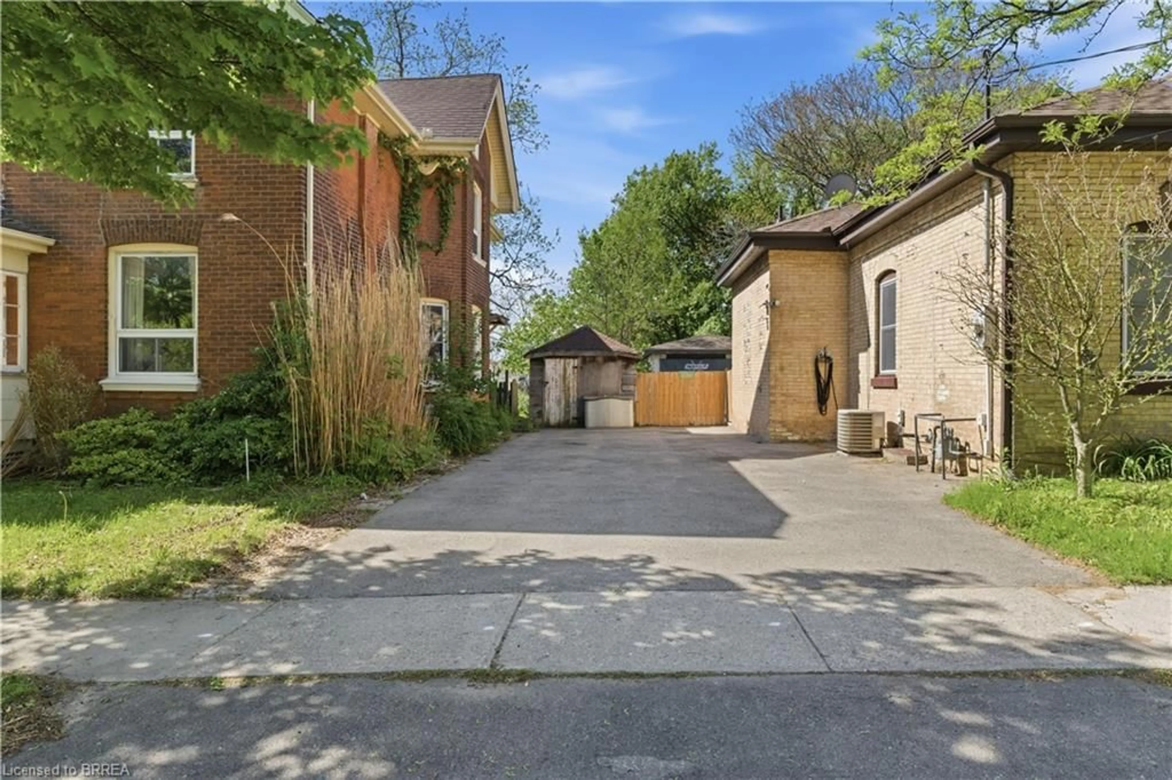 Unknown for 119 East Ave, Brantford Ontario N3S 3M1