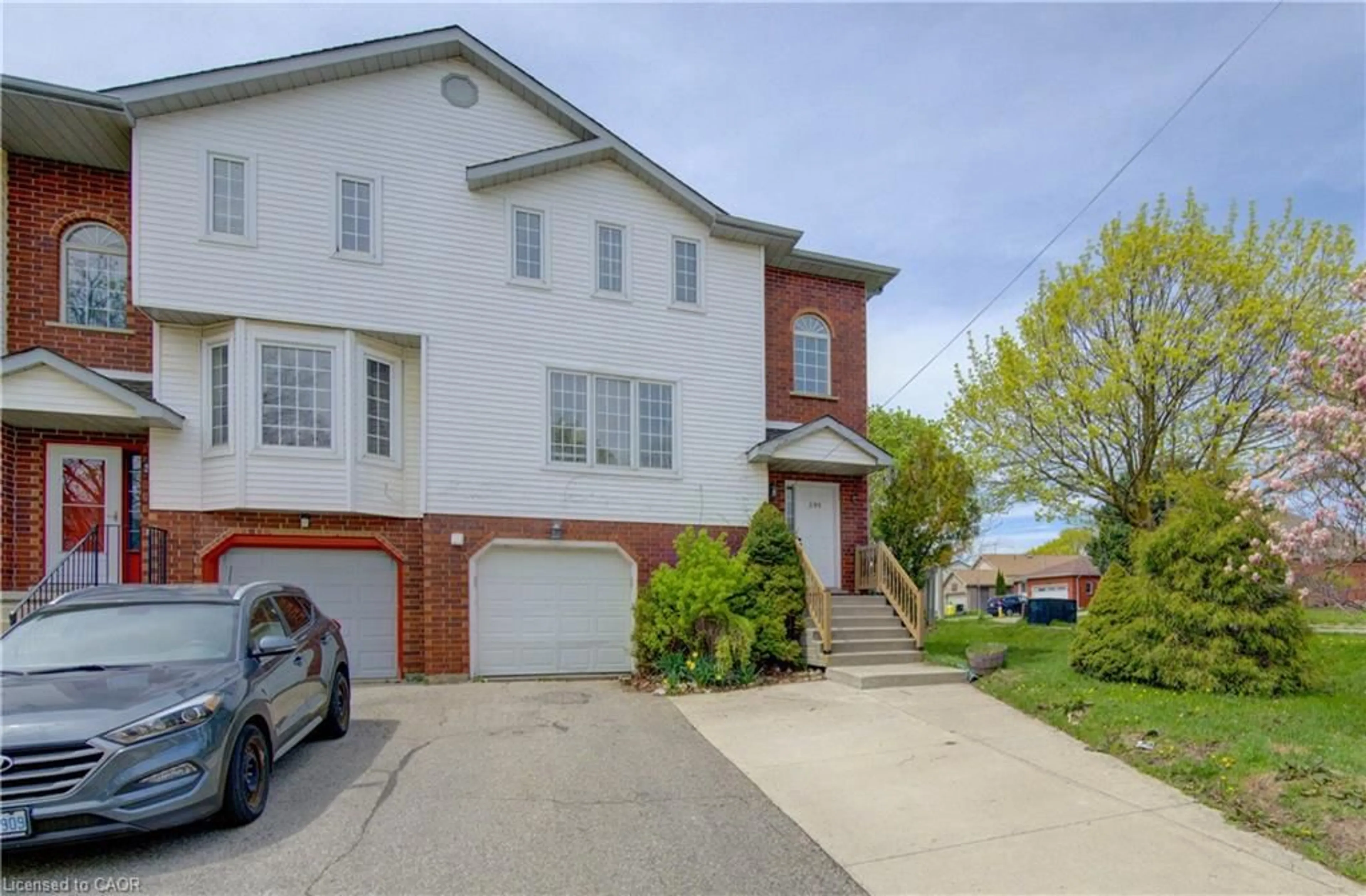 Unknown for 699 Grange Cres, Waterloo Ontario N2T 2L8