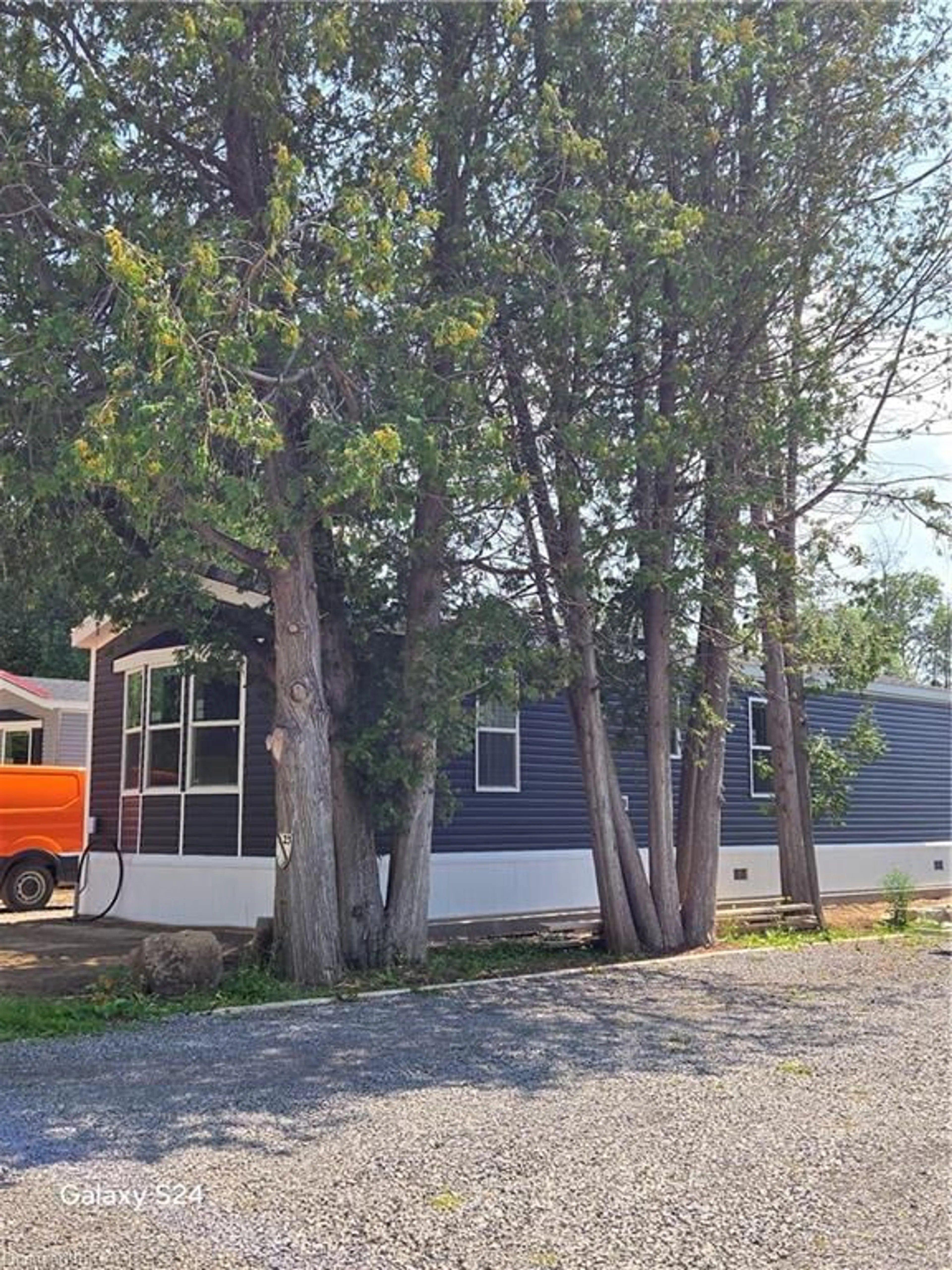 Unknown for 1085 Concession 10 Rd #23, Flamborough Ontario N0B 2J0