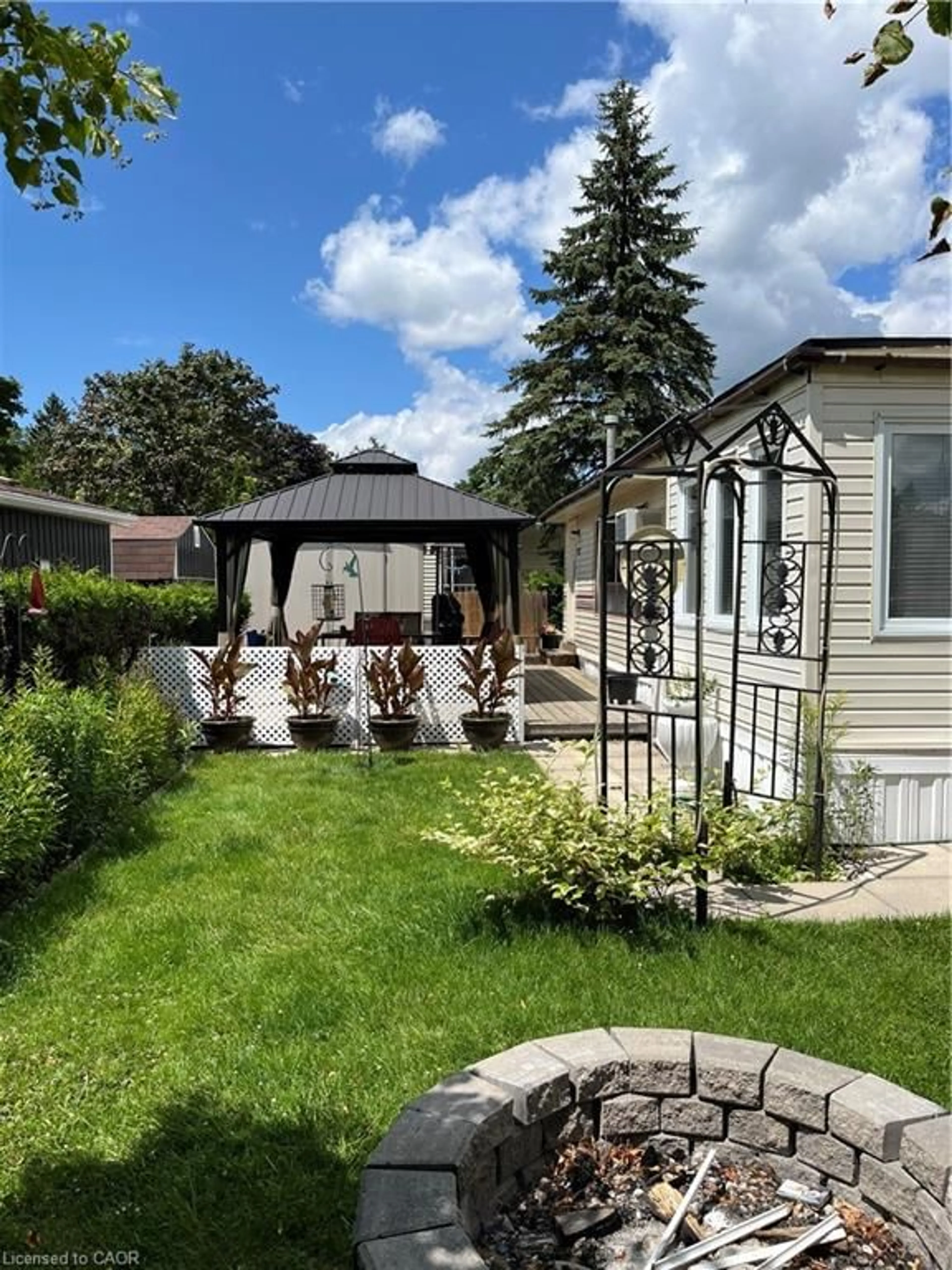 Unknown for 2073 Friendly Blvd, Belwood Ontario N1M 2W5