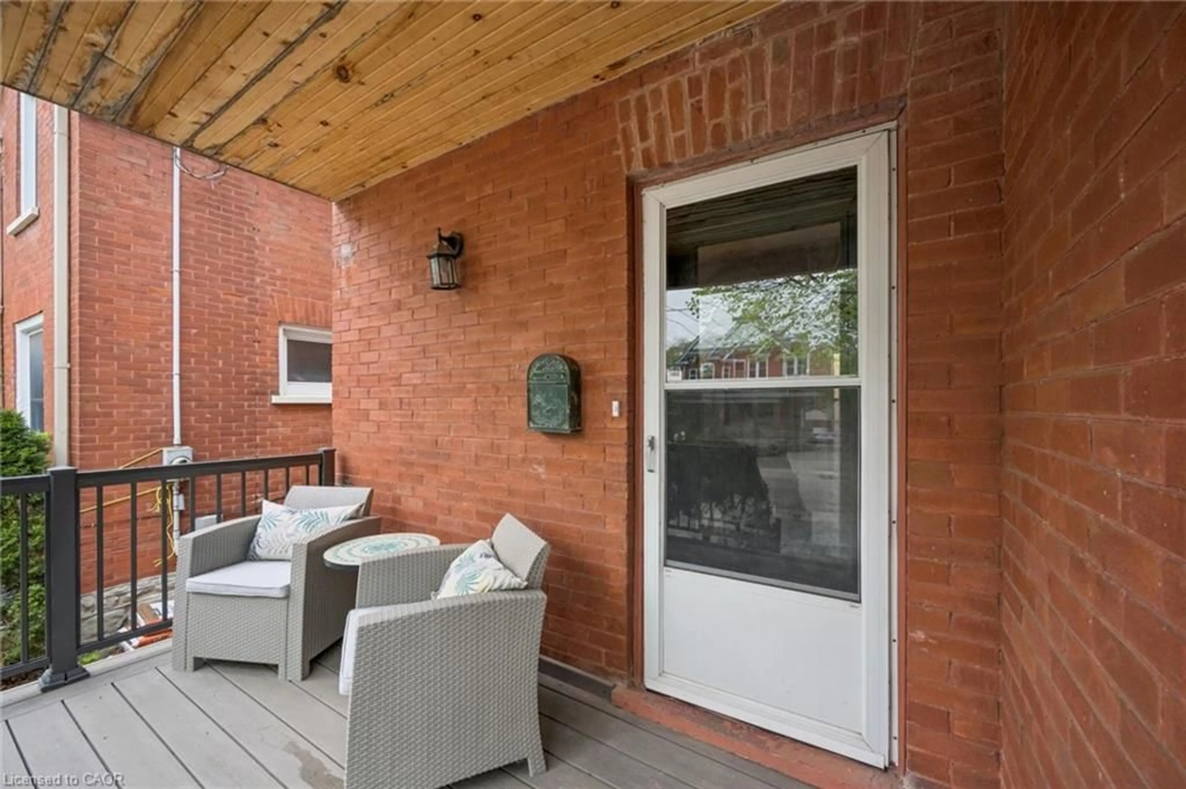 Patio, street for 15 Gordon Ave, Kitchener Ontario N2H 1N7